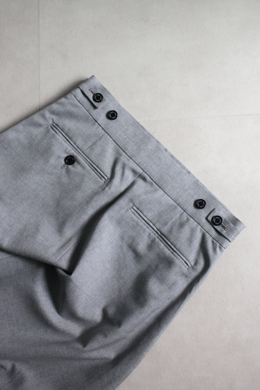 Hyke Gray asymmetry skirt 상품이미지3
