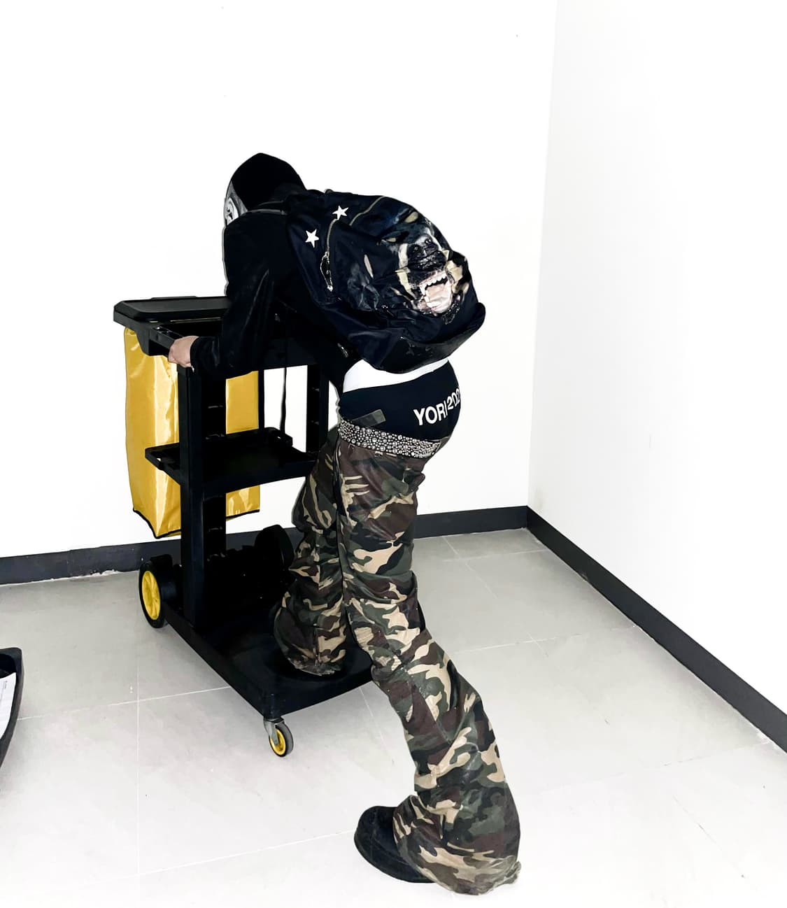 지방시 로트와일러 백팩 상품이미지4