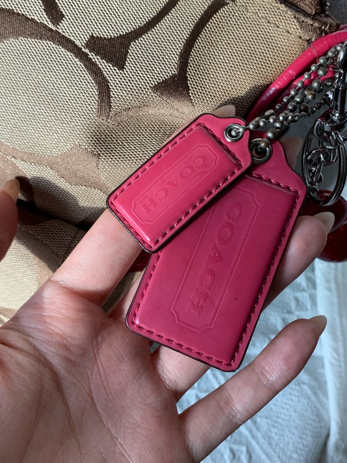 💗 Coach 베이지 핑크 투버클 숄더백 상품이미지5