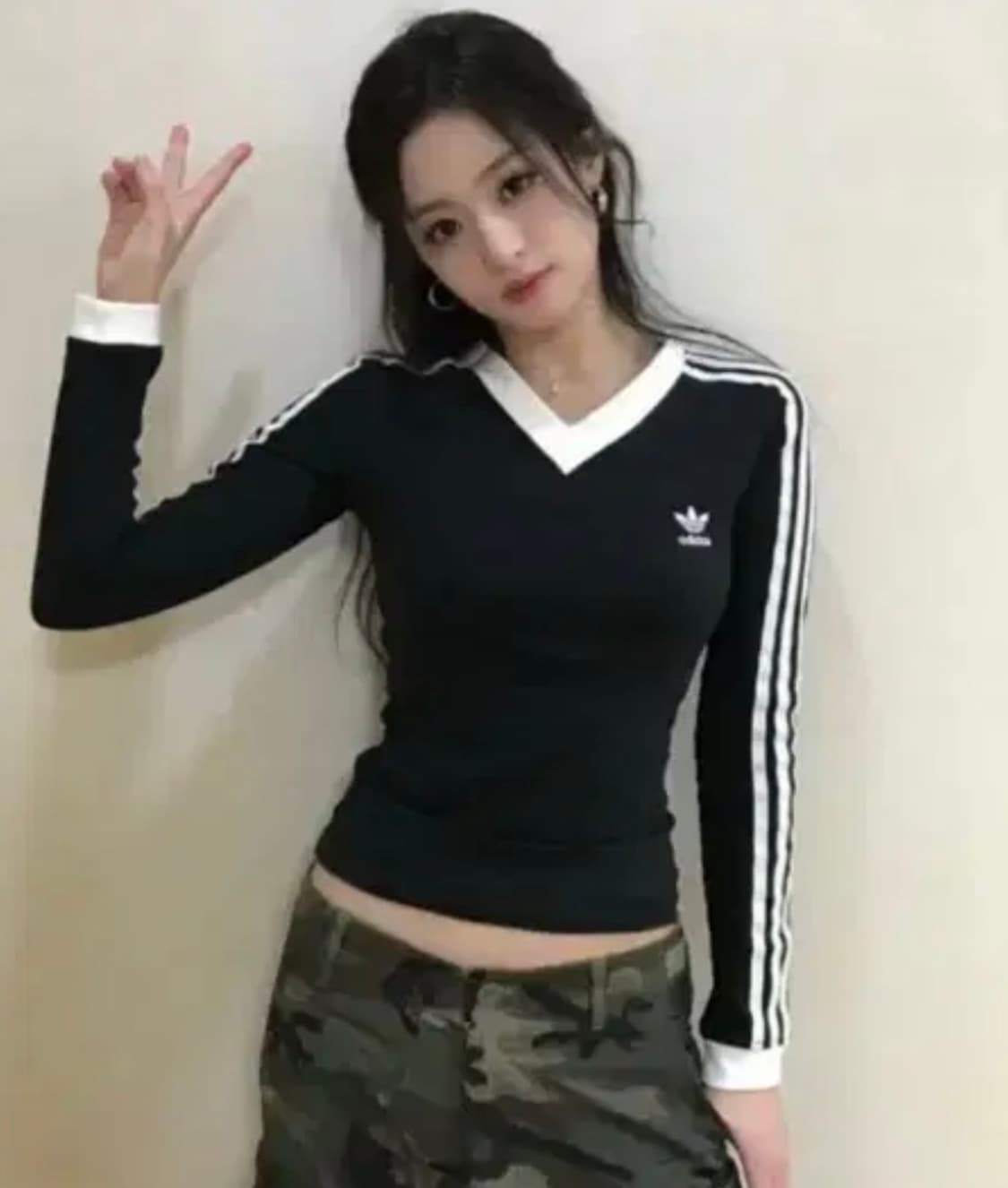 아디다스 브이넥 롱슬리브 티셔츠 블랙 s 상품이미지1
