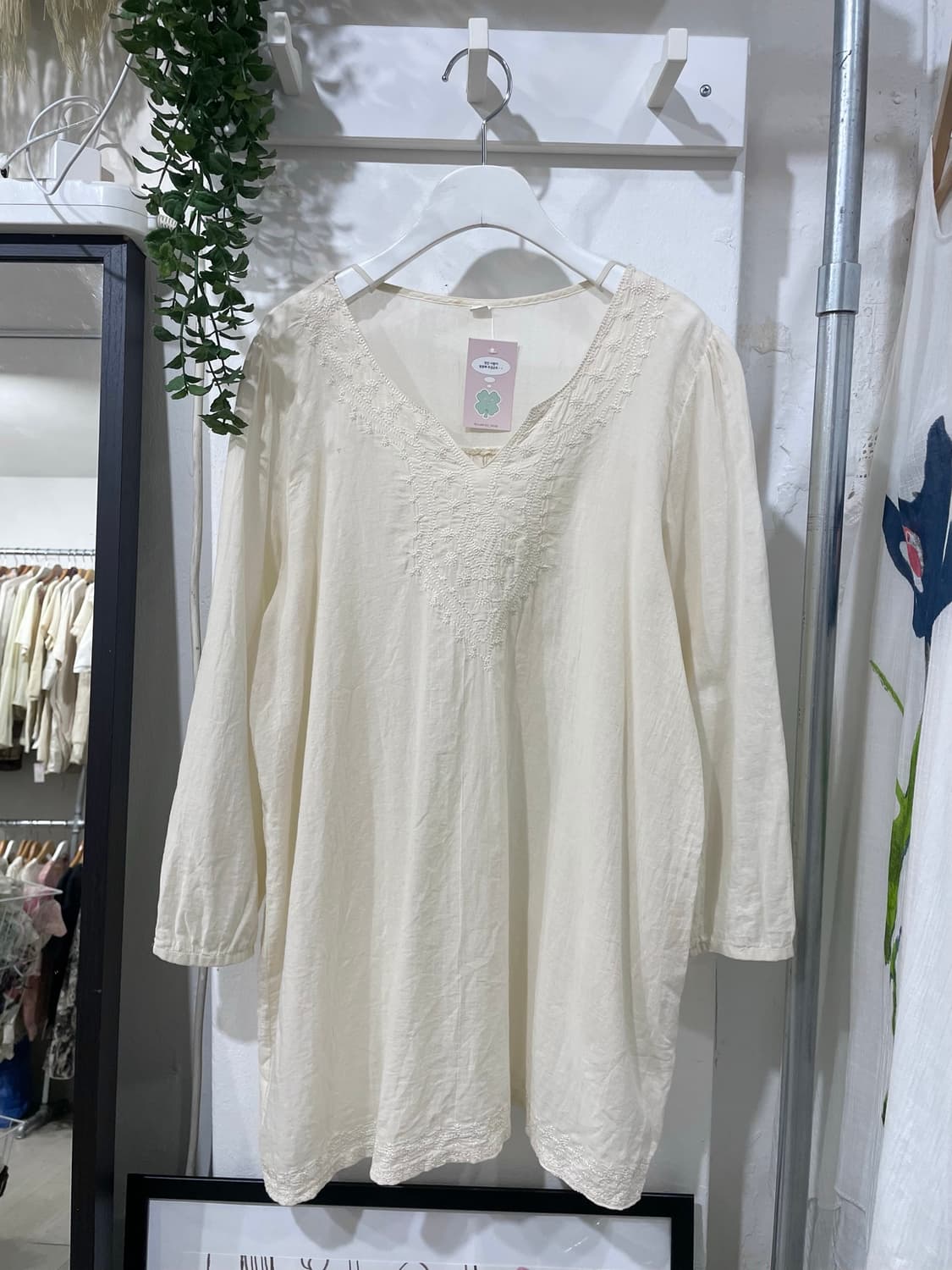 Hippie Embroidered Blouse 상품이미지7
