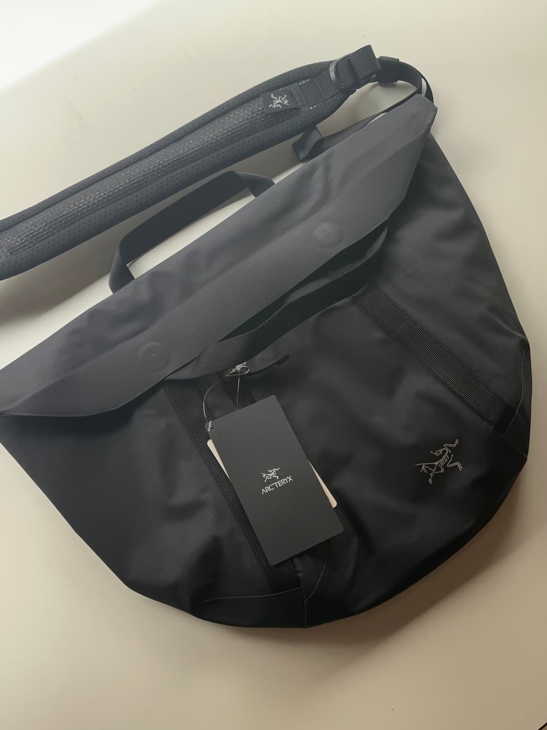 아크테릭스 그렌빌 10 크로스 블랙 (새상품)  상품이미지8