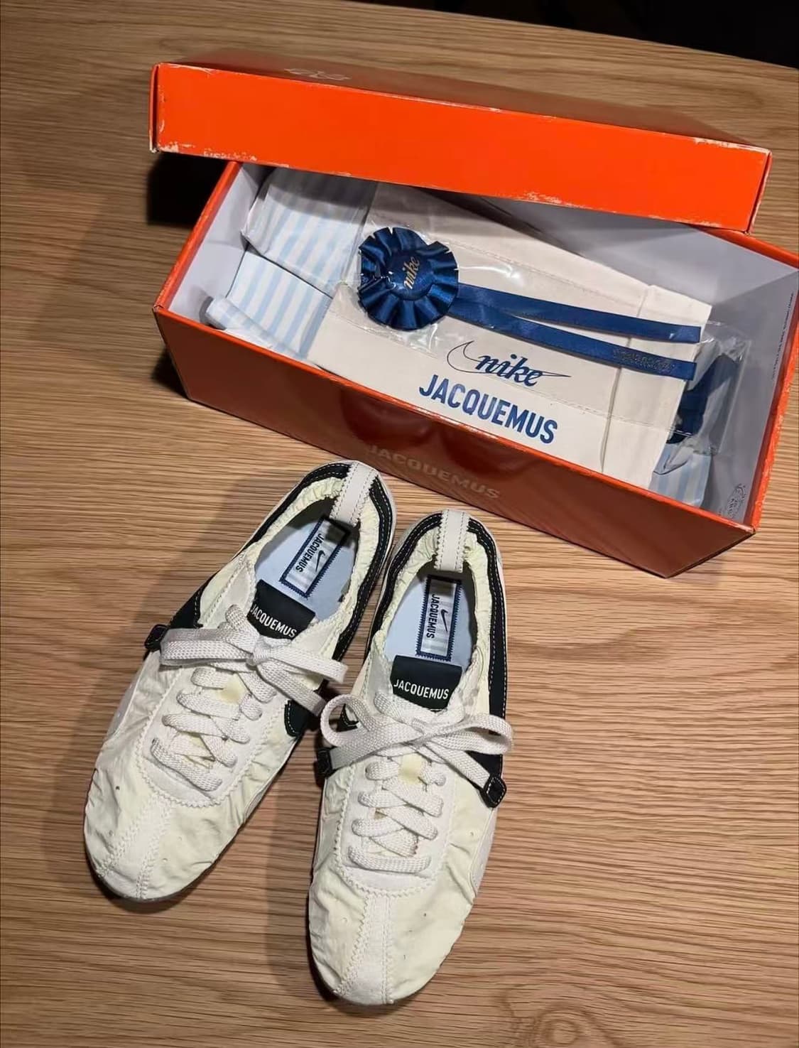 나이키 x 자크뮈스 문 슈 SP 앨러배스터 오프 누아르 상품이미지3