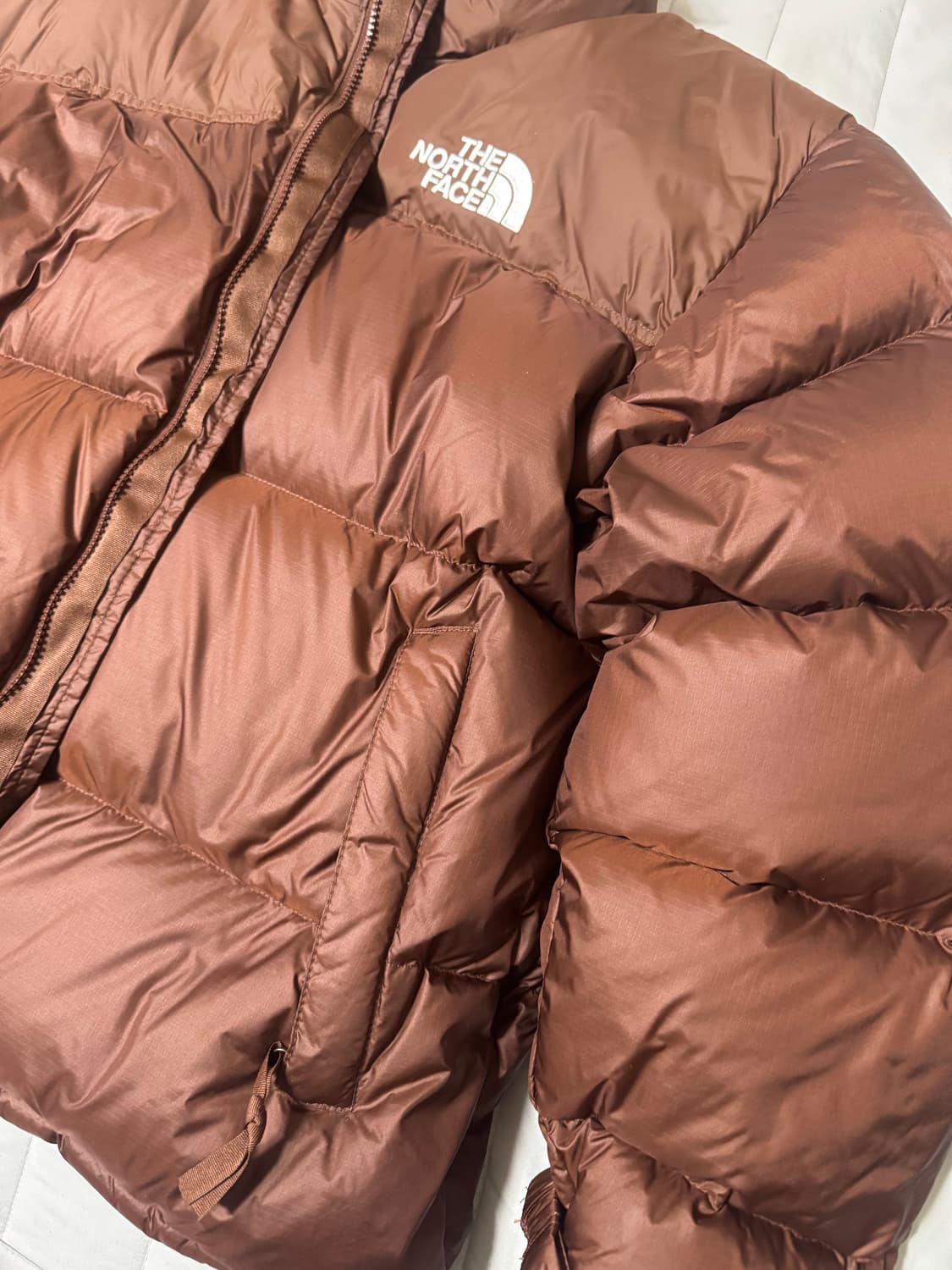 노스페이스 패딩 다크오크 xxl 상품이미지2