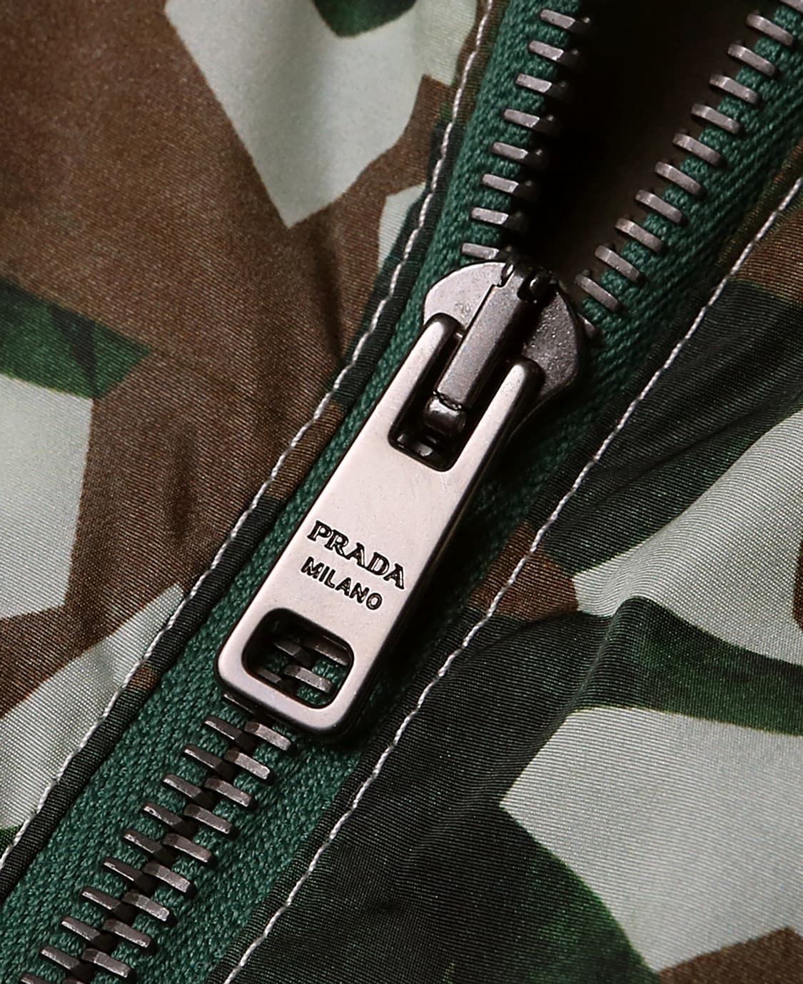 프라다 [Prada] 나일론 패턴 밀라노 자켓 상품이미지6