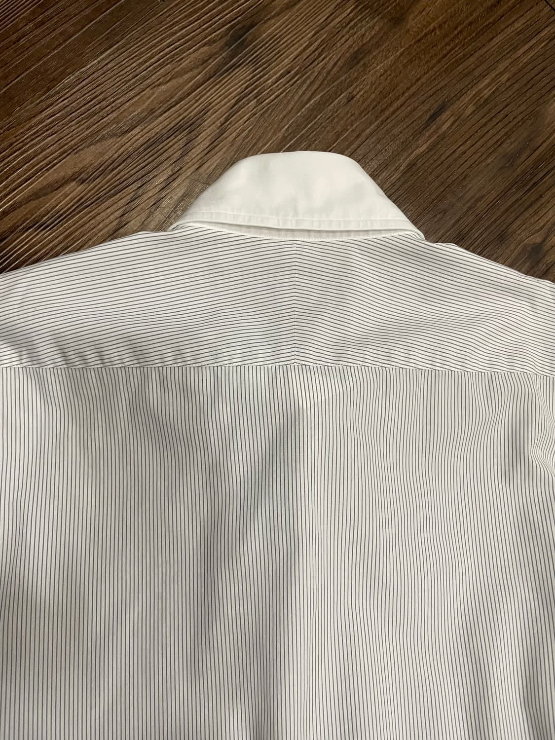 버버리 블랙라벨 자수 로고 스트라이프 셔츠 40 상품이미지10