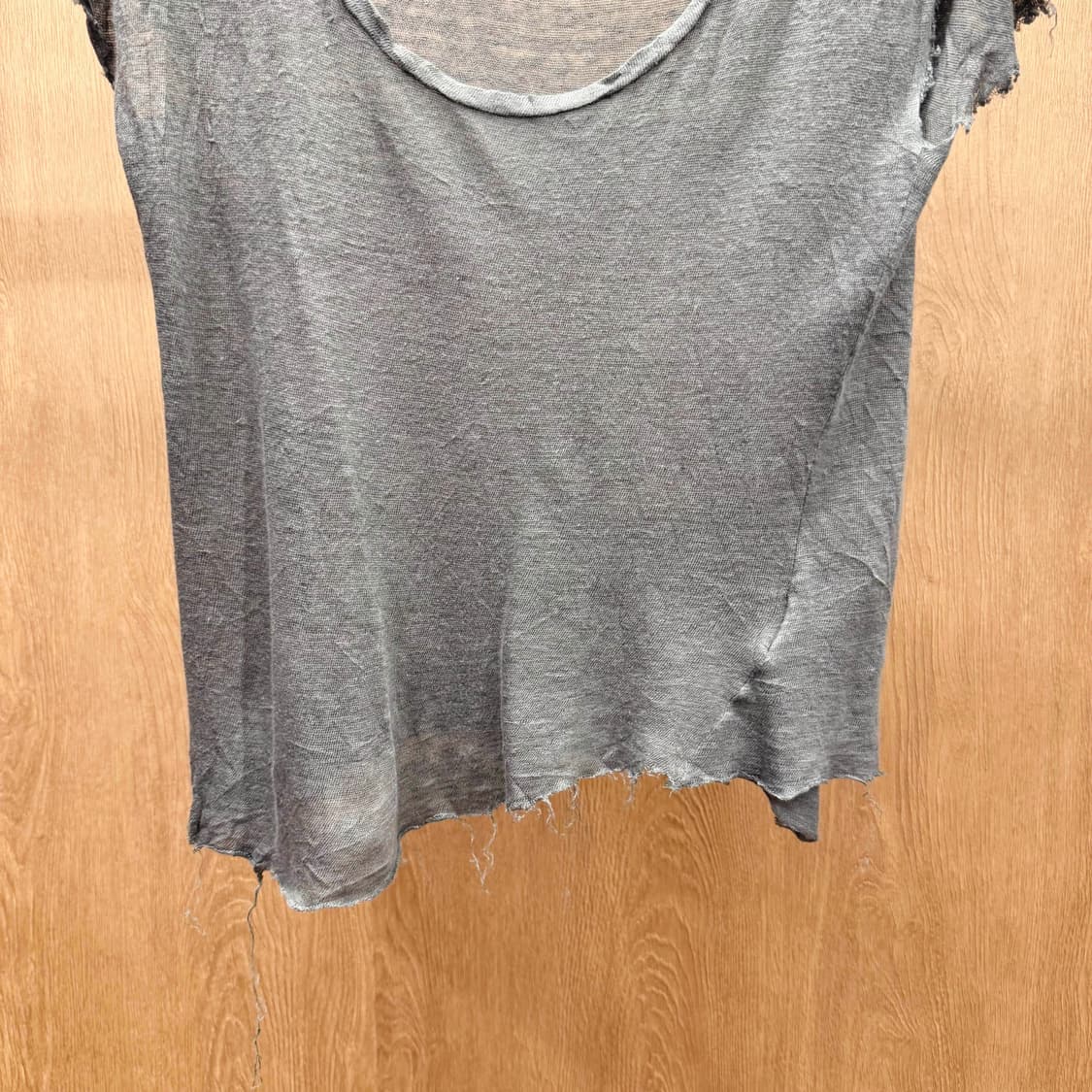 쟈딕 앤 볼테르 린넨 반팔 티셔츠 워싱 데미지 디테일 카키 상품이미지5