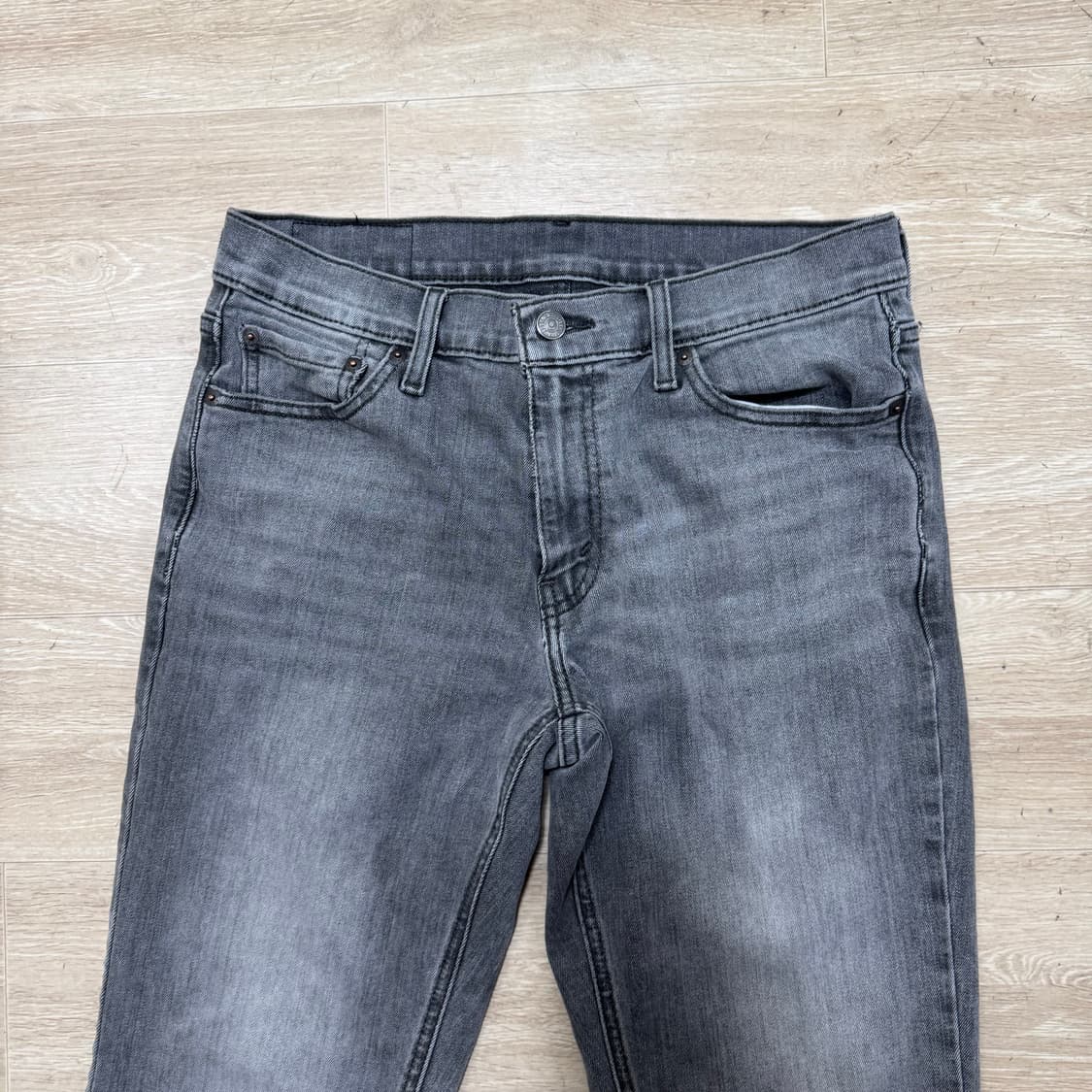 리바이스 541 흑청 워싱 데님 팬츠 상품이미지2