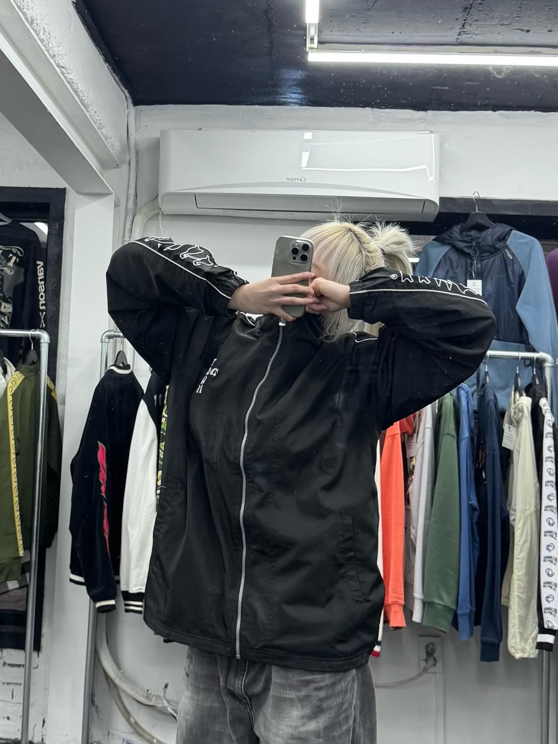 도그타운 사이드 로고 바람막이 상품이미지2