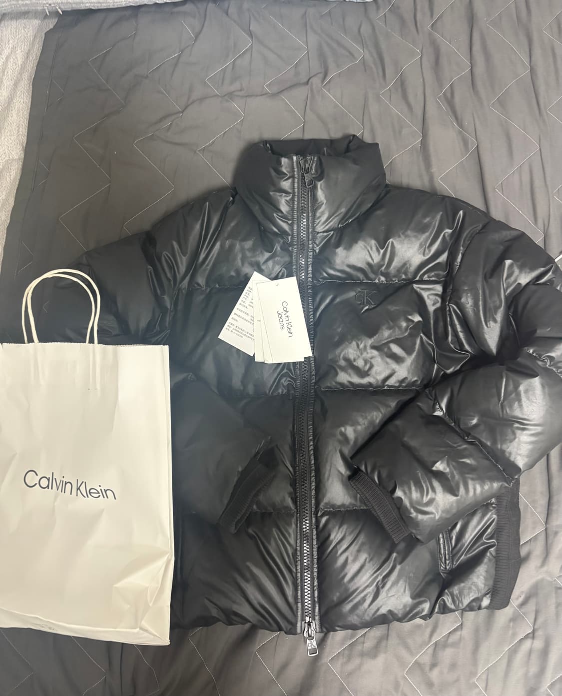 캘빈클라인 유광 패딩 블랙 s(95) 상품이미지1
