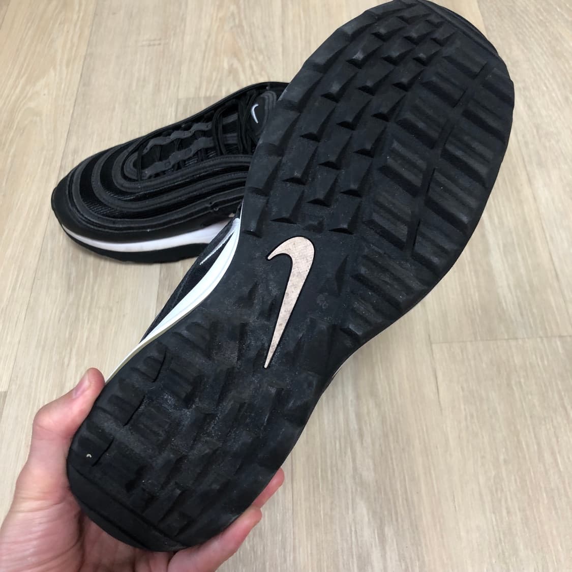 (290) 나이키 NIKE 에어맥스 97 골프 블랙 스니커즈 상품이미지5