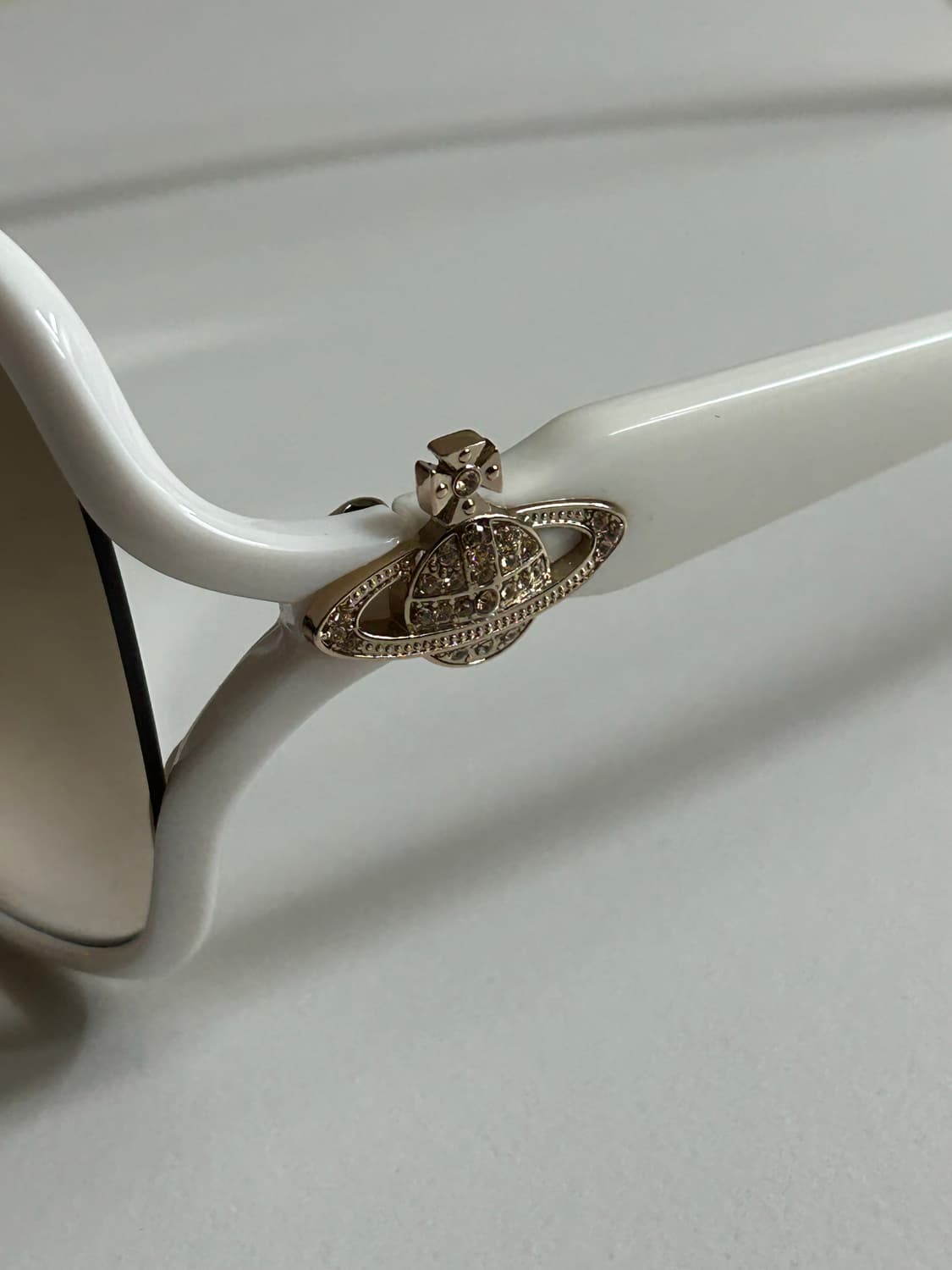 Y2K 비비안 웨스트우드 화이트 선글라스 상품이미지4