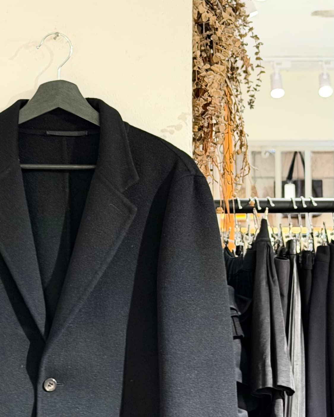 프라다 블랙 싱글 울 미들 코트 상품이미지3