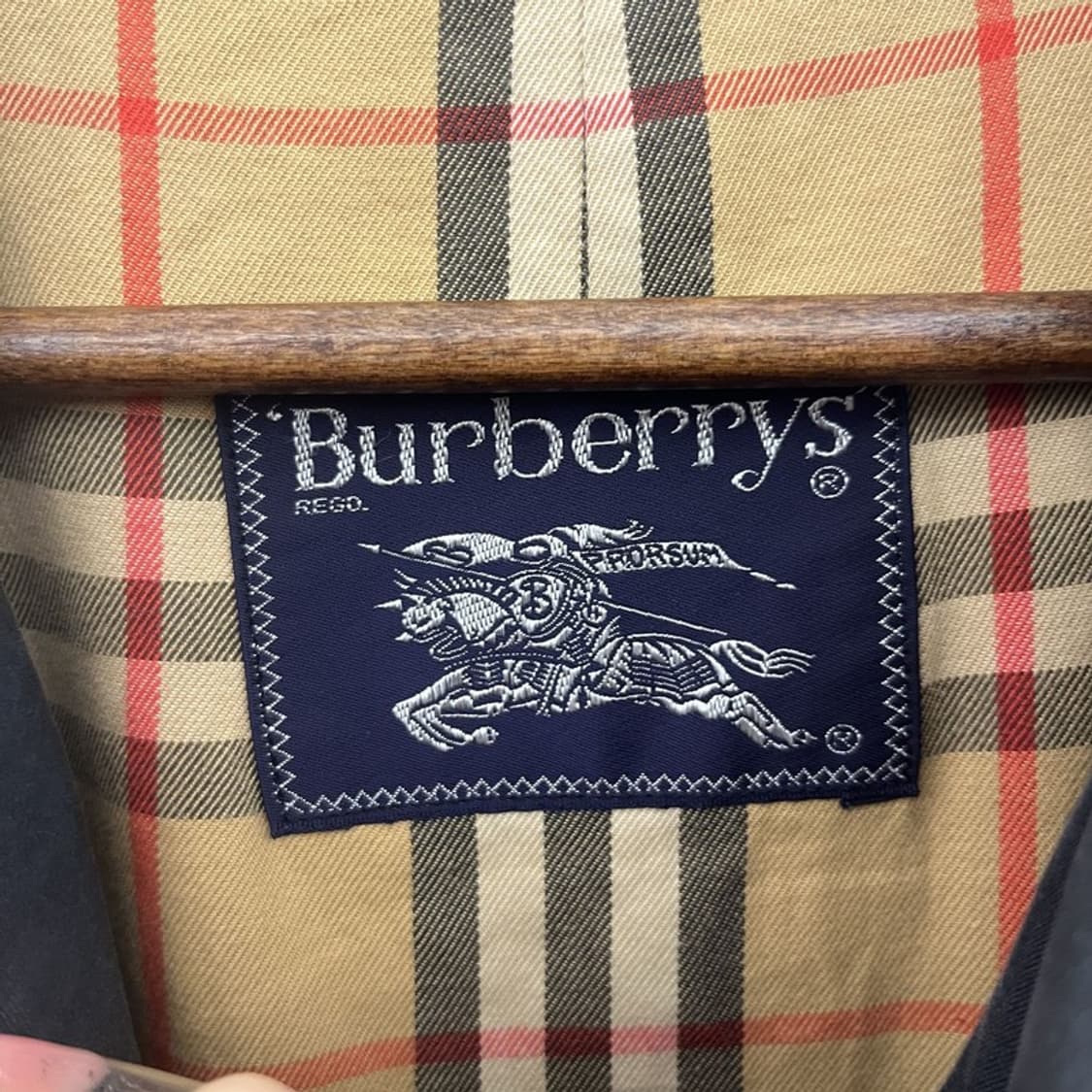 버버리 모던 캐주얼 시크 래글러 미디 트렌치 코트 S C10578 상품이미지5