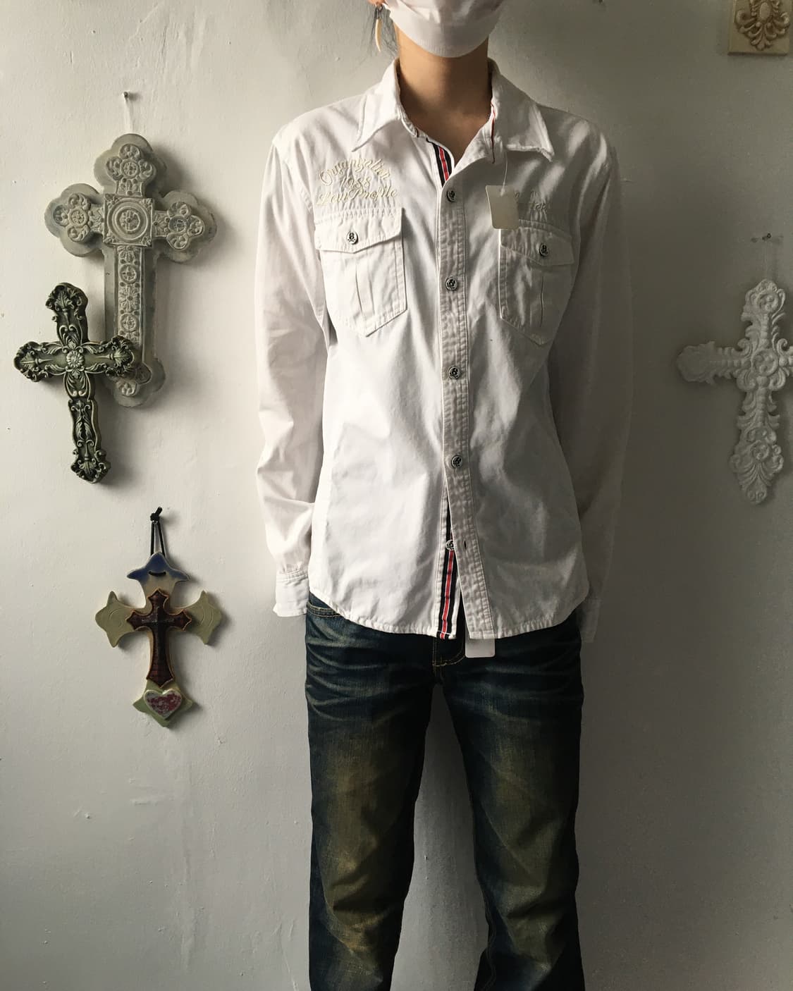 In the attic needle work point shirt 상품이미지1