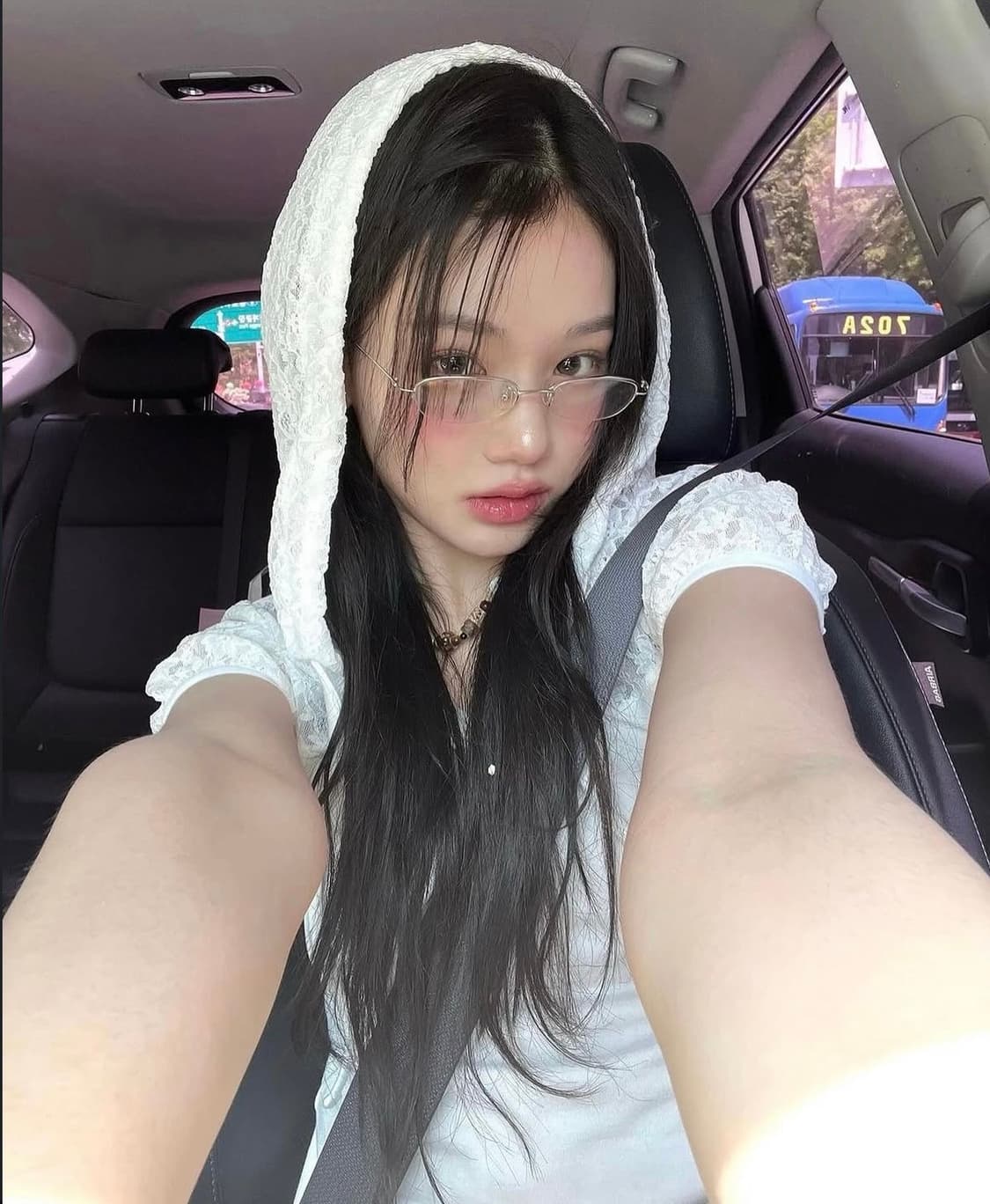 Fazed Button lace hoodie top 레이스 레이어드 후드 상품이미지4