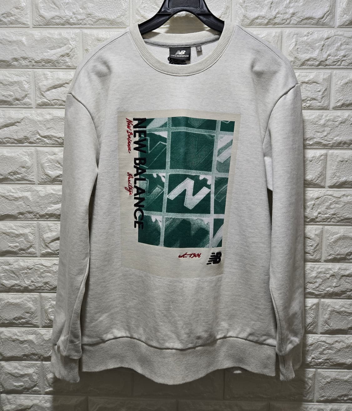 뉴발란스 UNI N로고 포토 맨투맨 90 상품이미지1