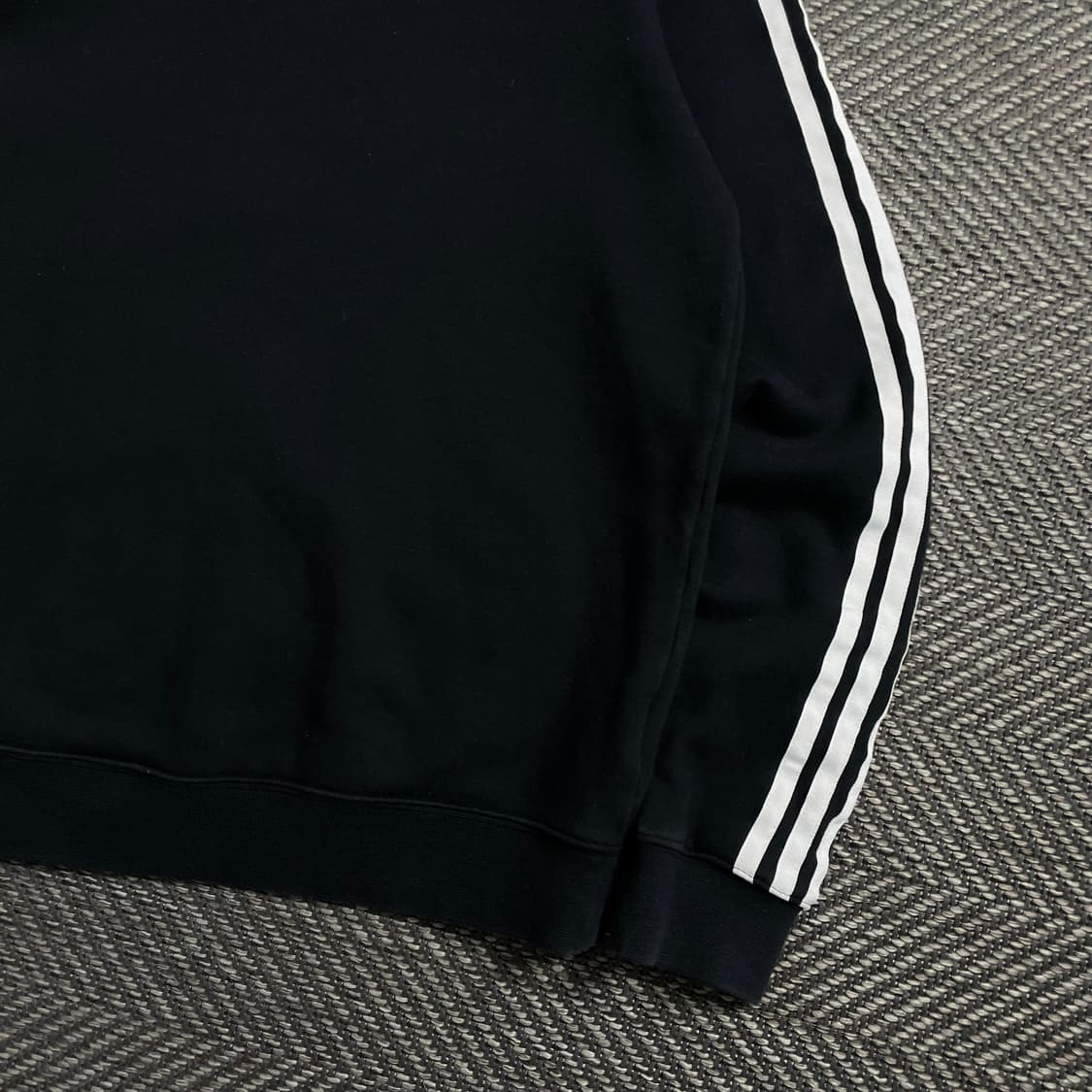 아디다스 트레포일 센터로고 스웻 긴팔 티셔츠 블랙y 4095 상품이미지3