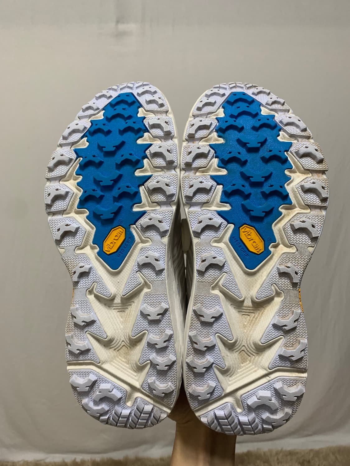 호카오네오네 디스이즈네버댓 스피드고트4 상품이미지4