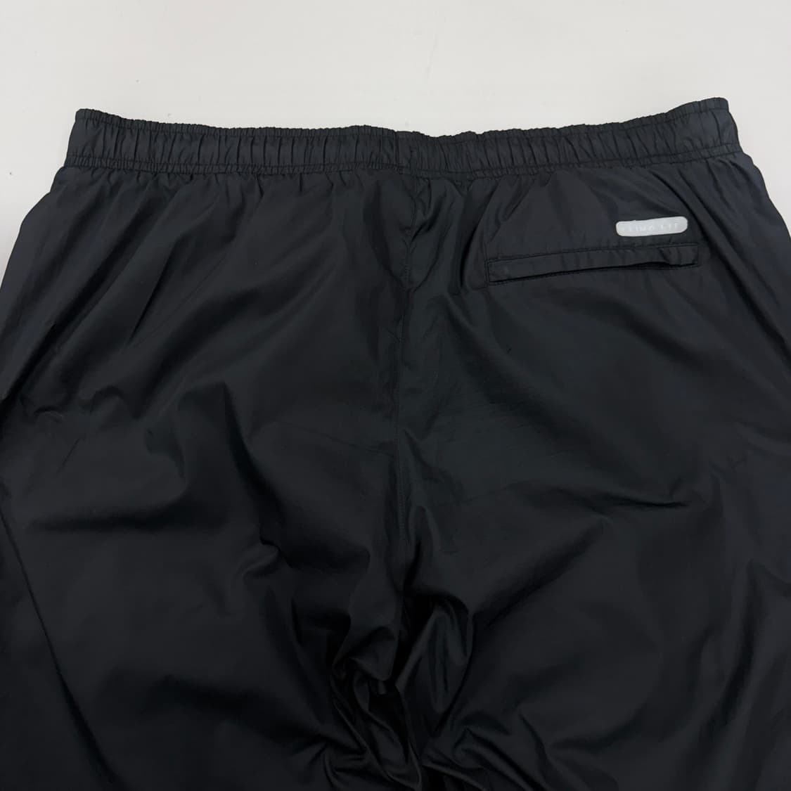 나이키 00s 스우시 올드스쿨 와이드 바람막이 트랙팬츠 상품이미지4