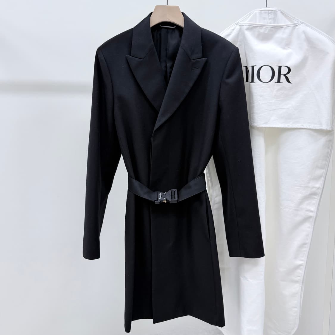 [S+급/52] 디올 CD 로고 벨티드 울 코트 자켓 블랙 상품이미지1