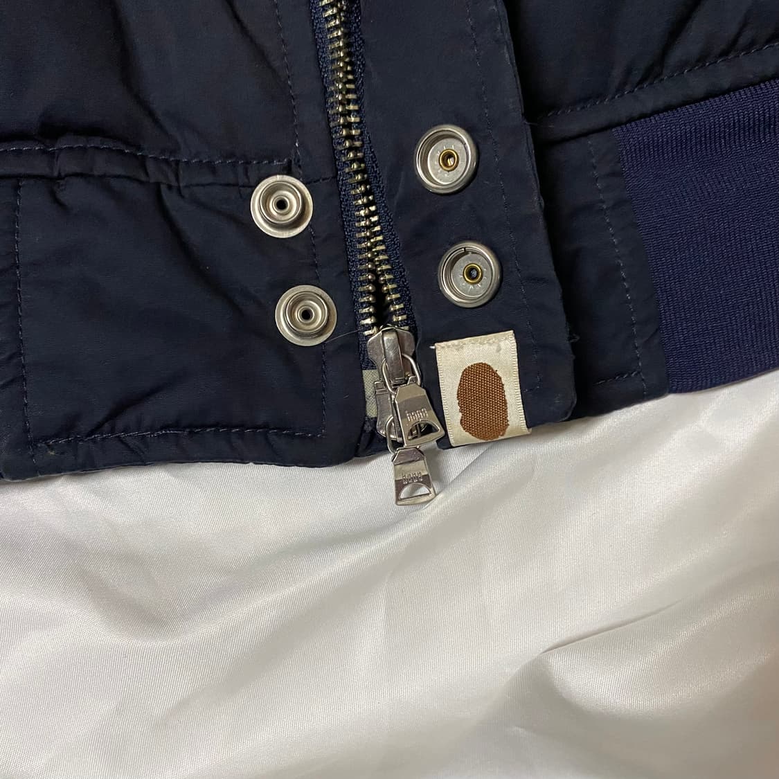 베이프 사루 투웨이 패딩 네이비 상품이미지4