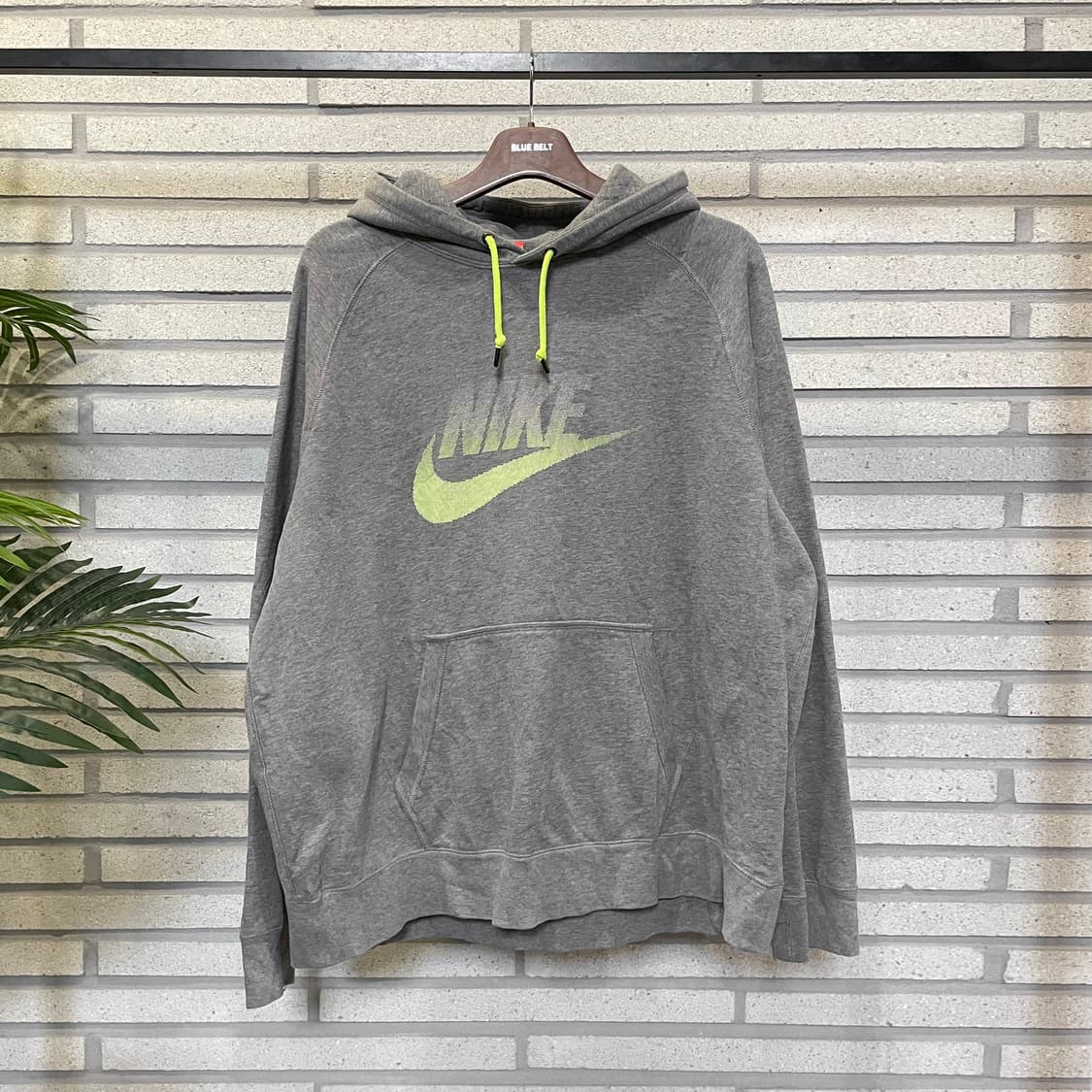 나이키 후드티 네온 그래픽 로고 디테일 디테일 그레이 상품이미지2