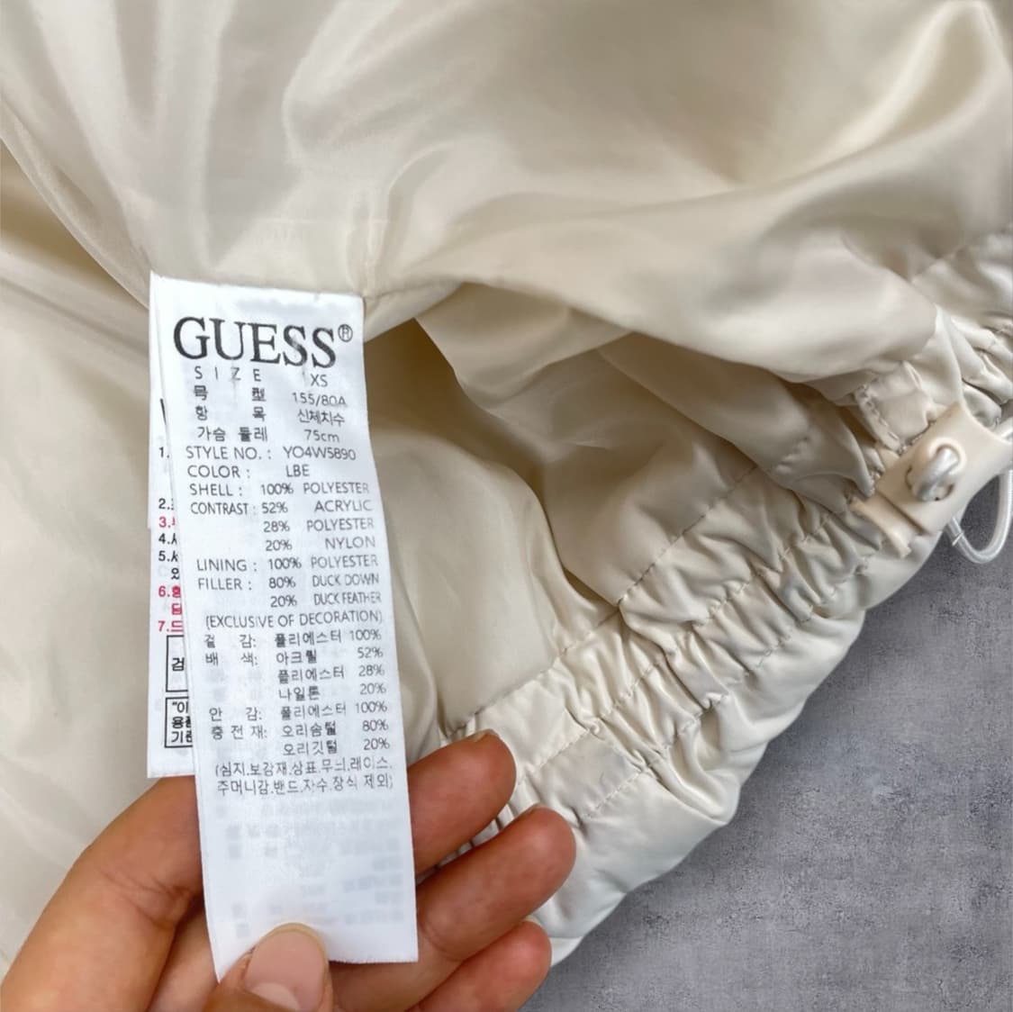 게스 Guess 아이보리 페더 라이트 푸퍼 숏패딩 XS 상품이미지4