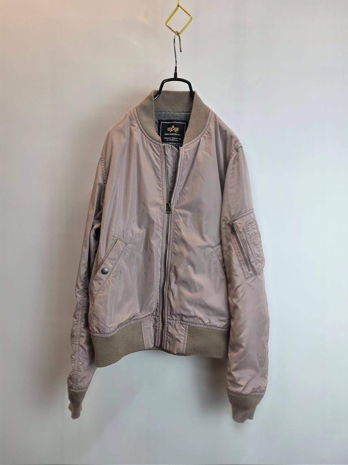 알파인더스트리MA-1봄버자켓핑크베이쥬 상품이미지1