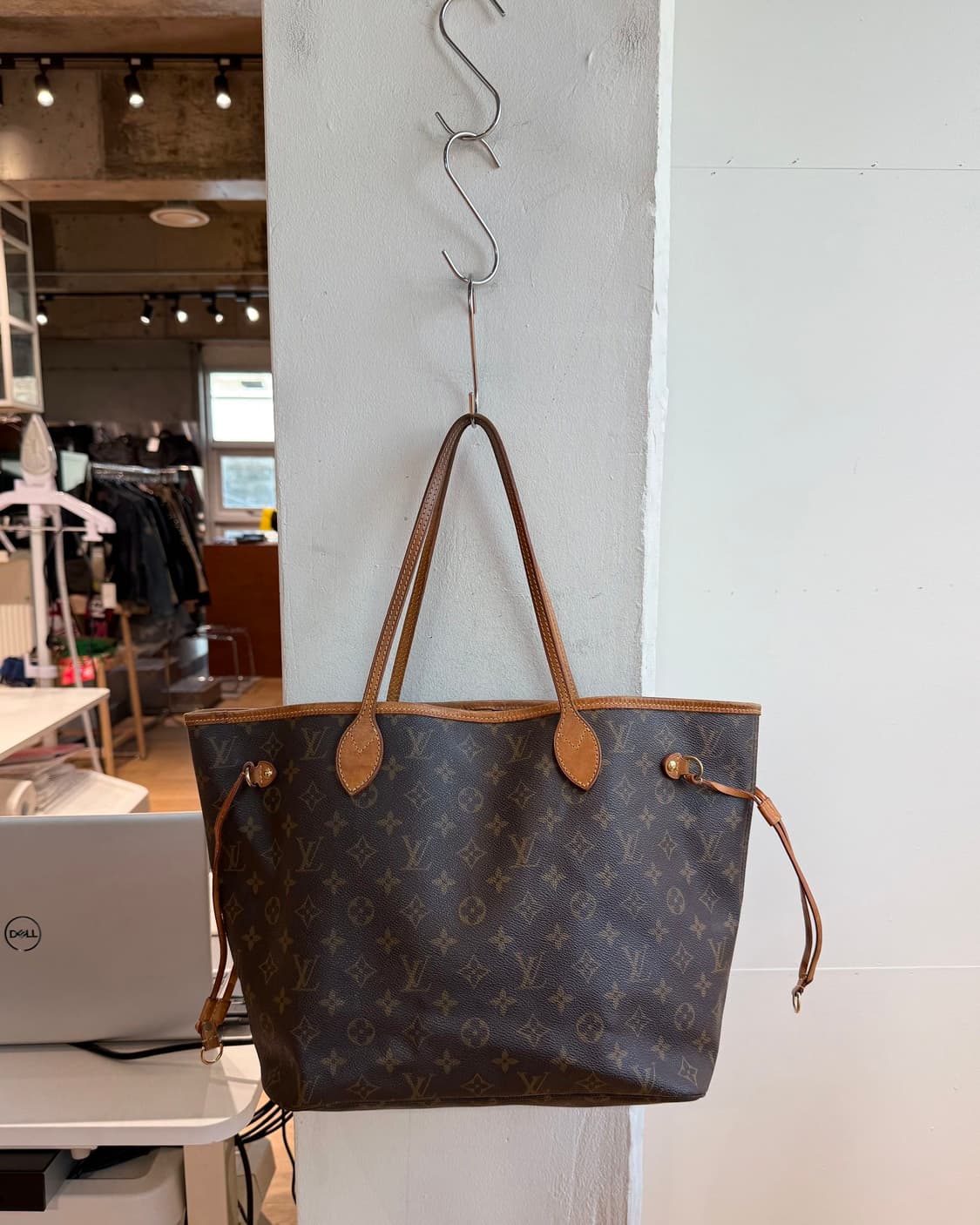 루이비통 네버풀 MM 모노그램 토트백 상품이미지4
