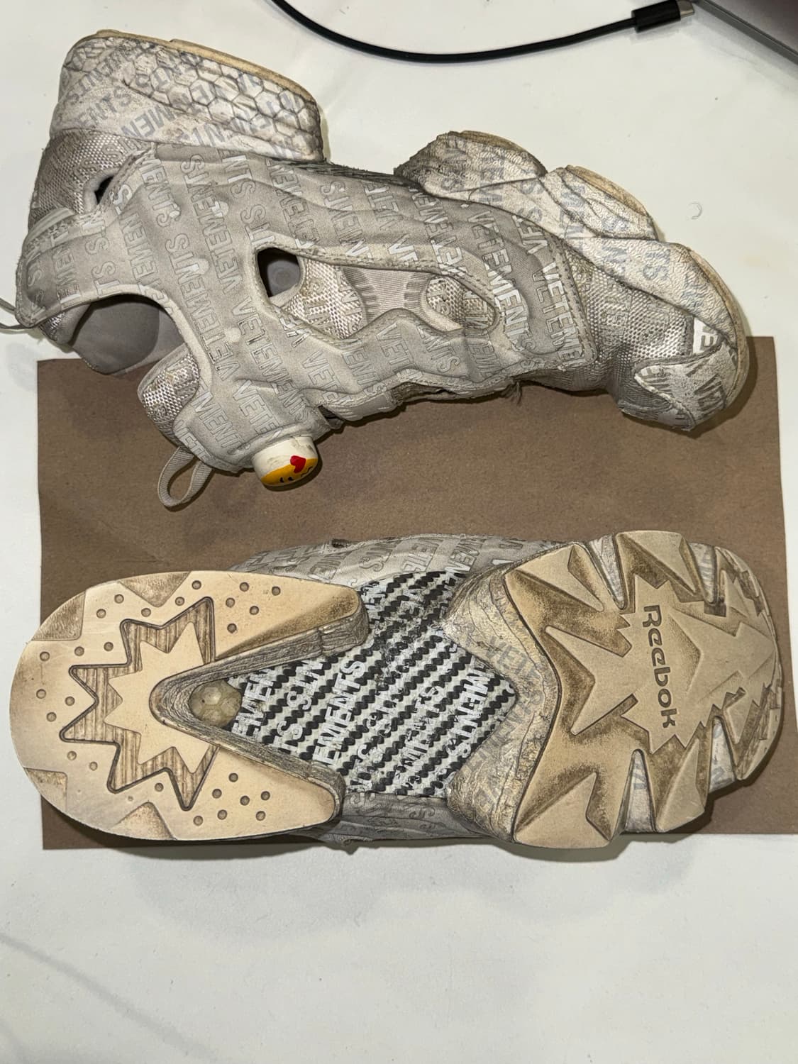 베트멍x리복 퓨리(270mm) 상품이미지5