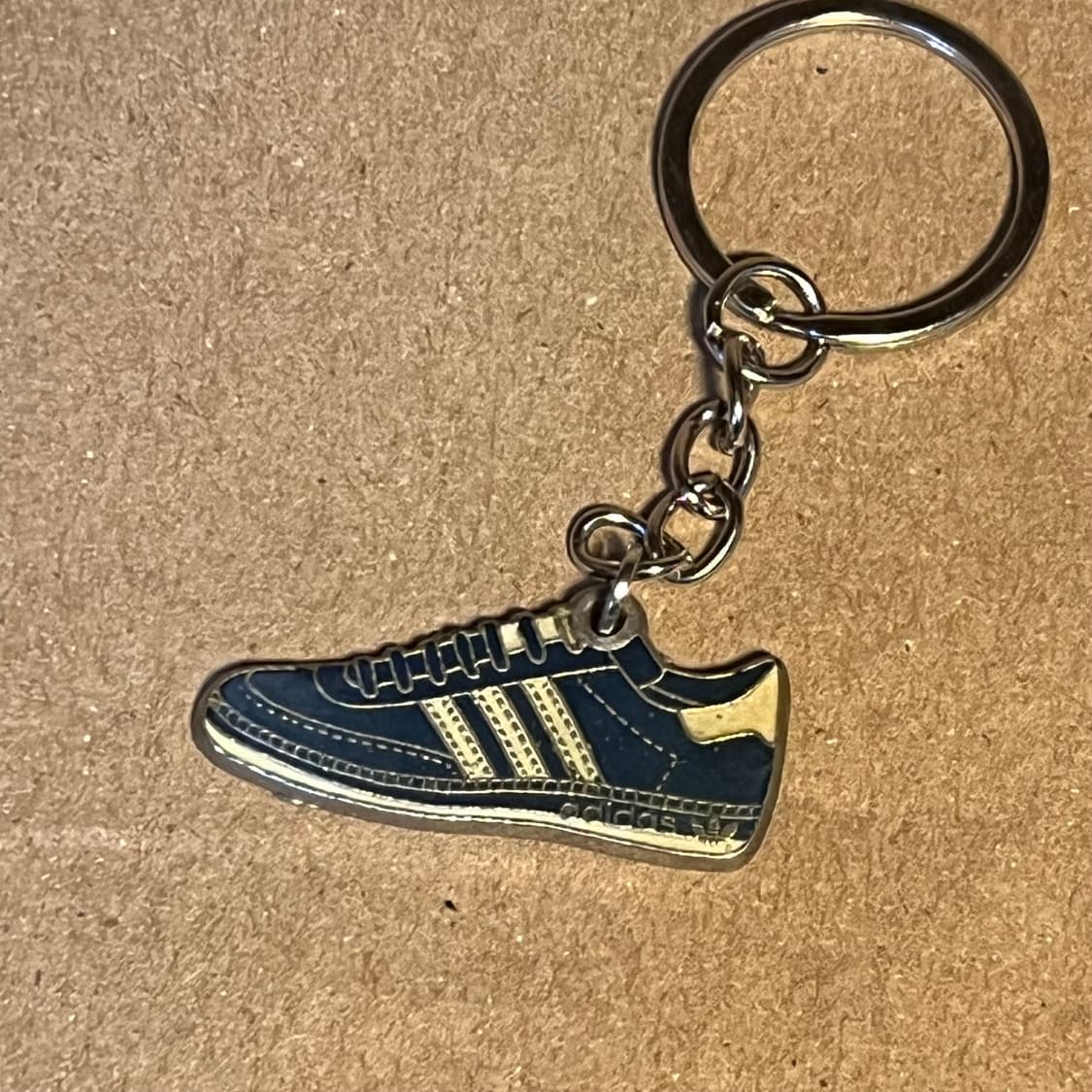 빈티지 아디다스 메탈 스니커즈 키링 상품이미지4
