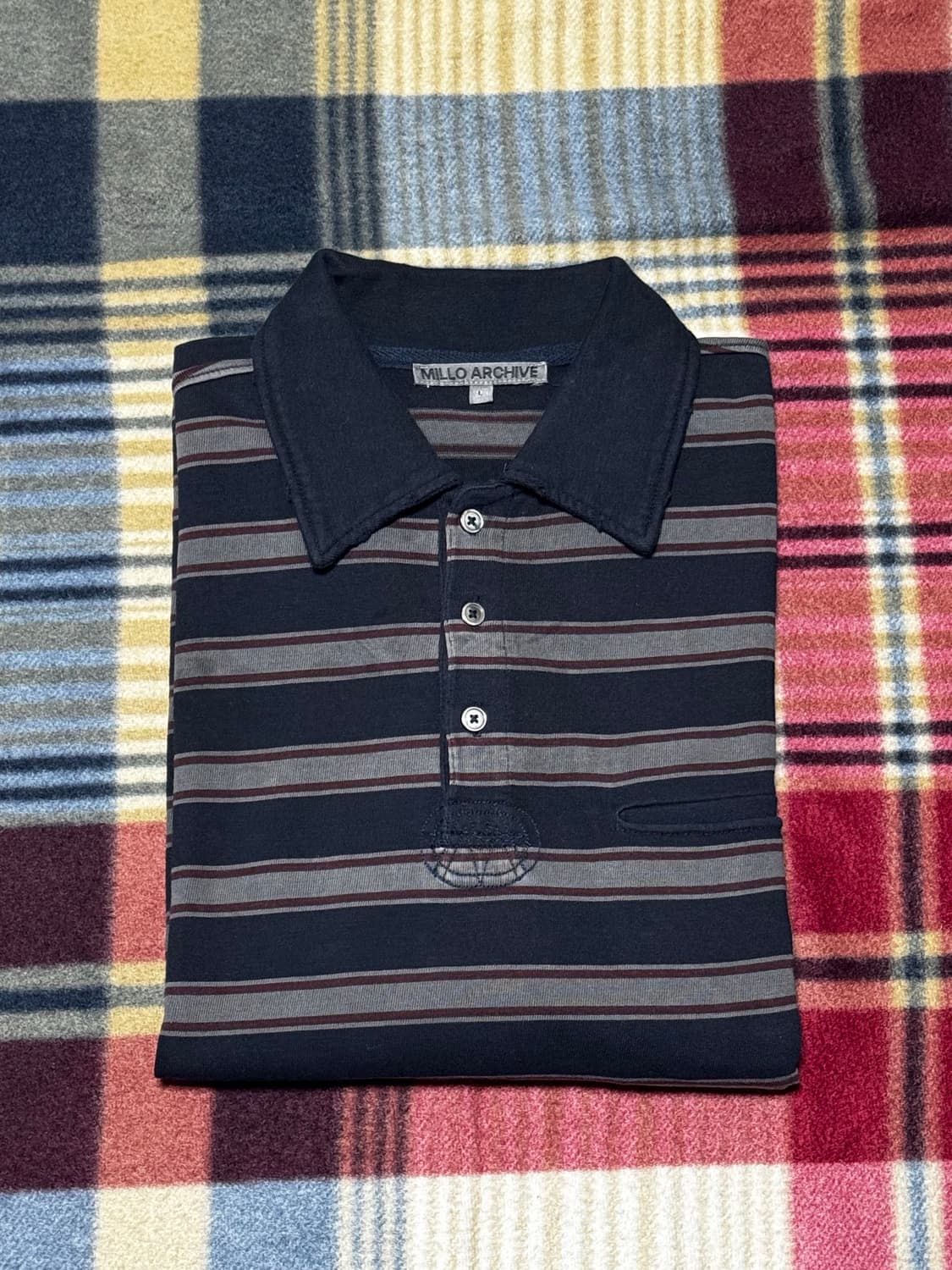 밀로 아카이브 카라 티셔츠 (차콜 그레이, L) 상품이미지2