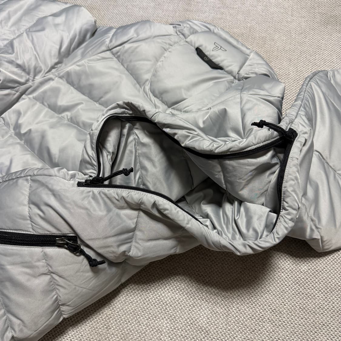 컬럼비아 티타늄 실버 경량 패딩 상품이미지7