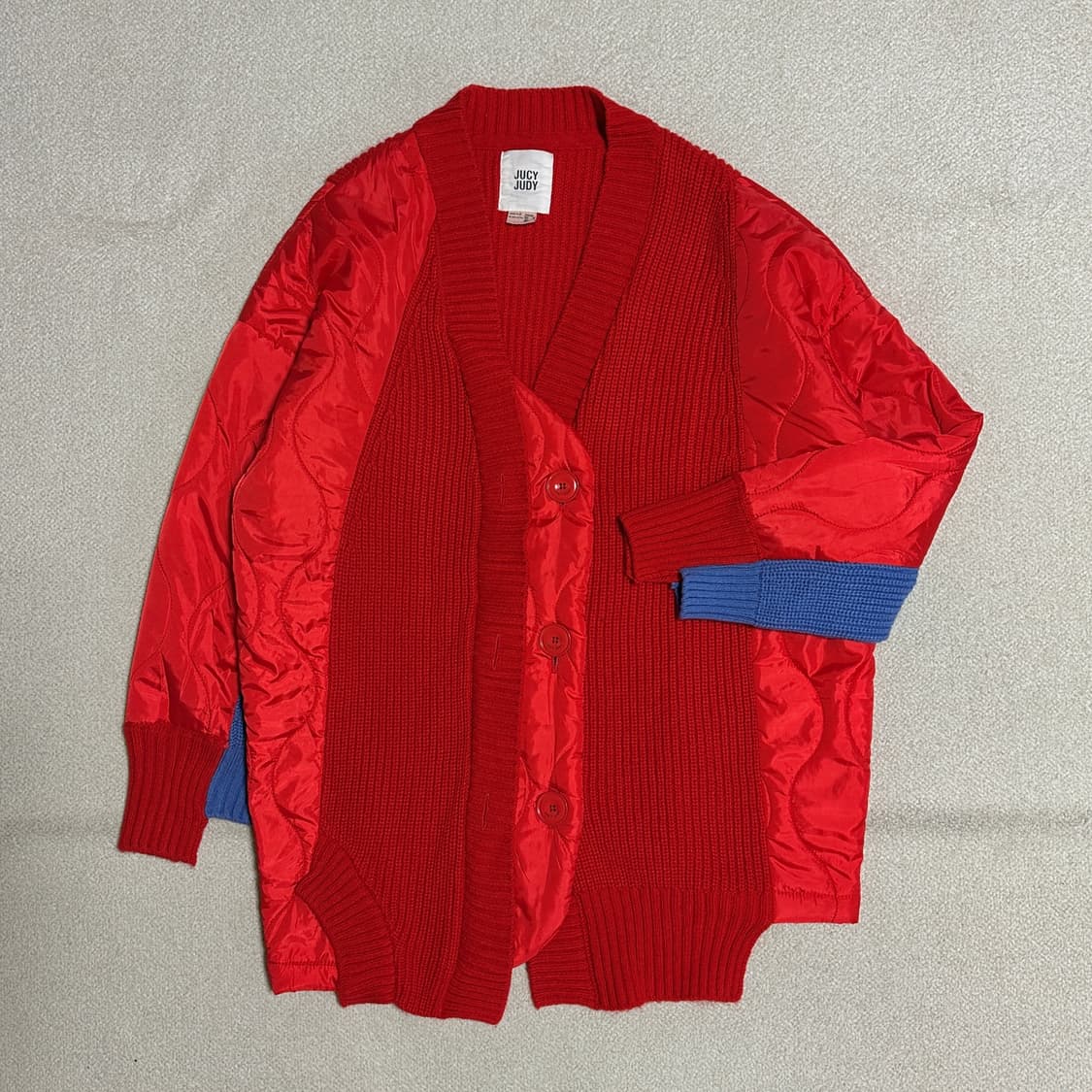 쥬시쥬디 J뒷판 퀄팅 니트 가디건 상품이미지1