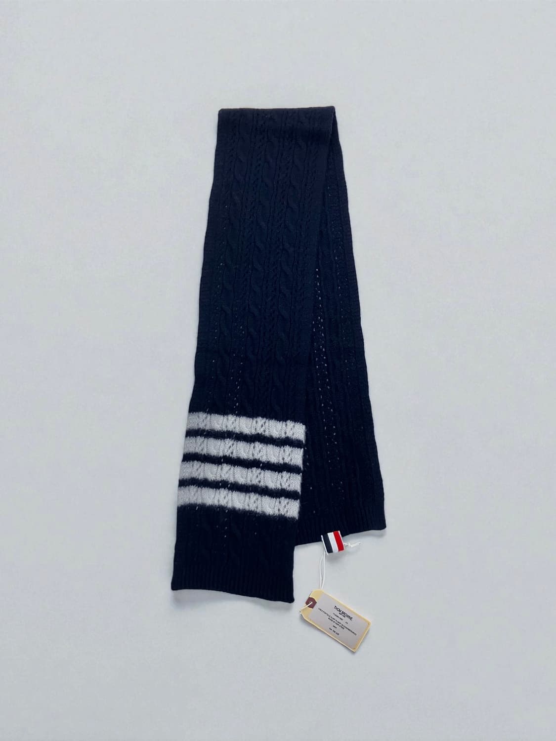 톰브라운 케이블 포인트 헤어리 캐시미어/울/실크 머플러 네이비 상품이미지1