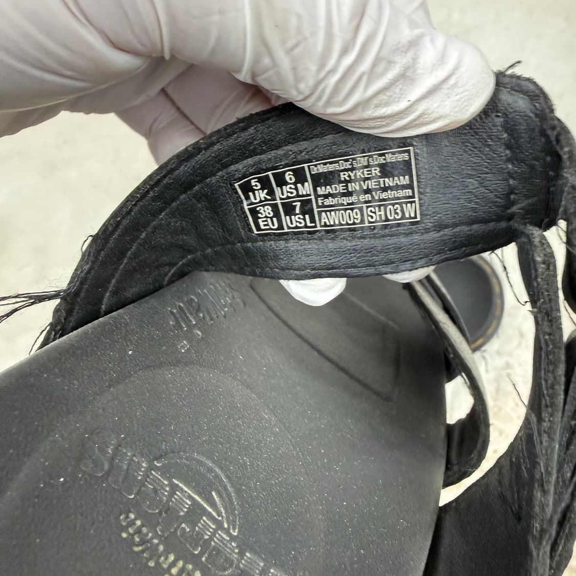 240) 닥터마틴 블레어 화이트 하이드로 슬리퍼 상품이미지6