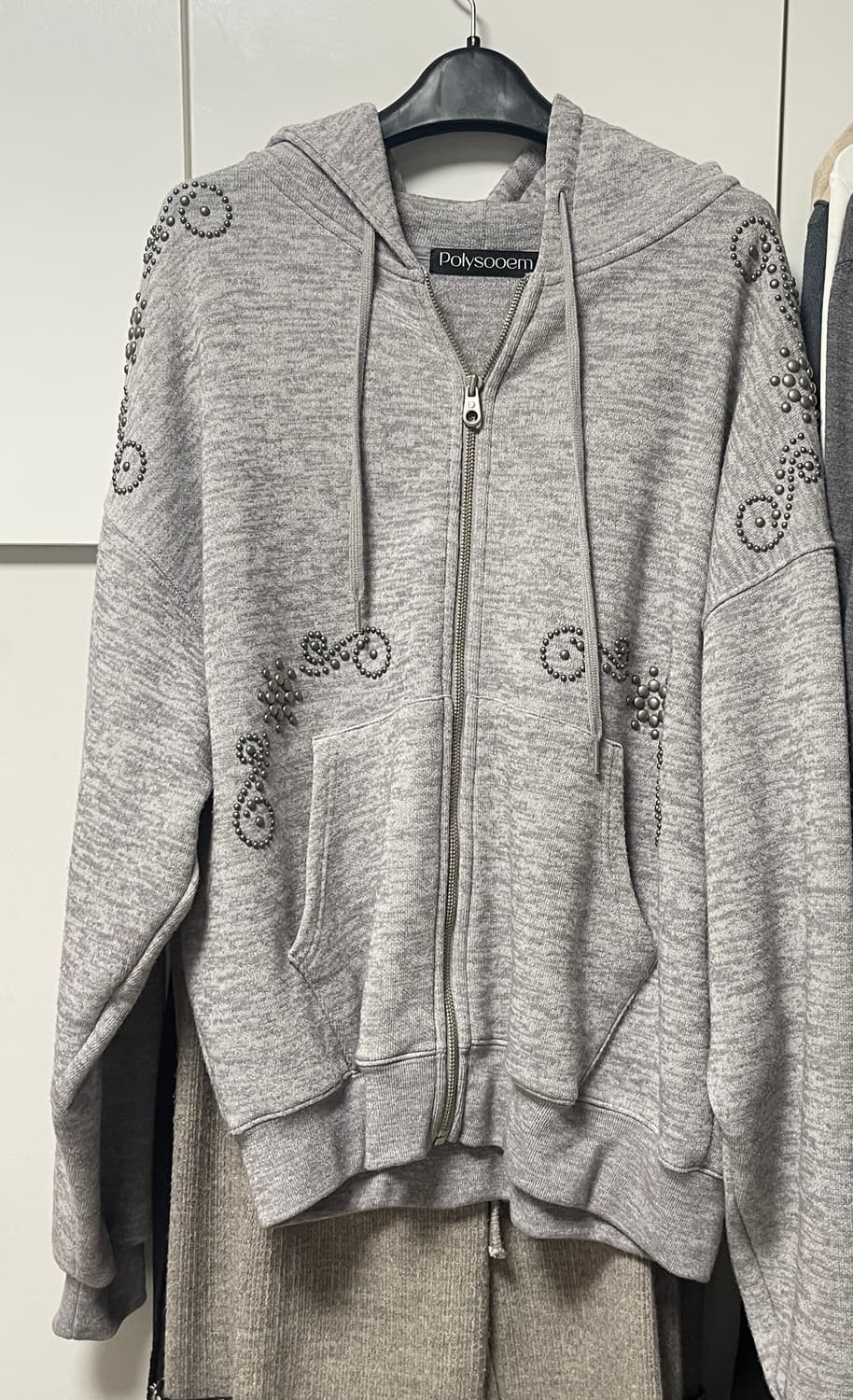 폴리수엠 오너먼트 스터드 후드집업 상품이미지5