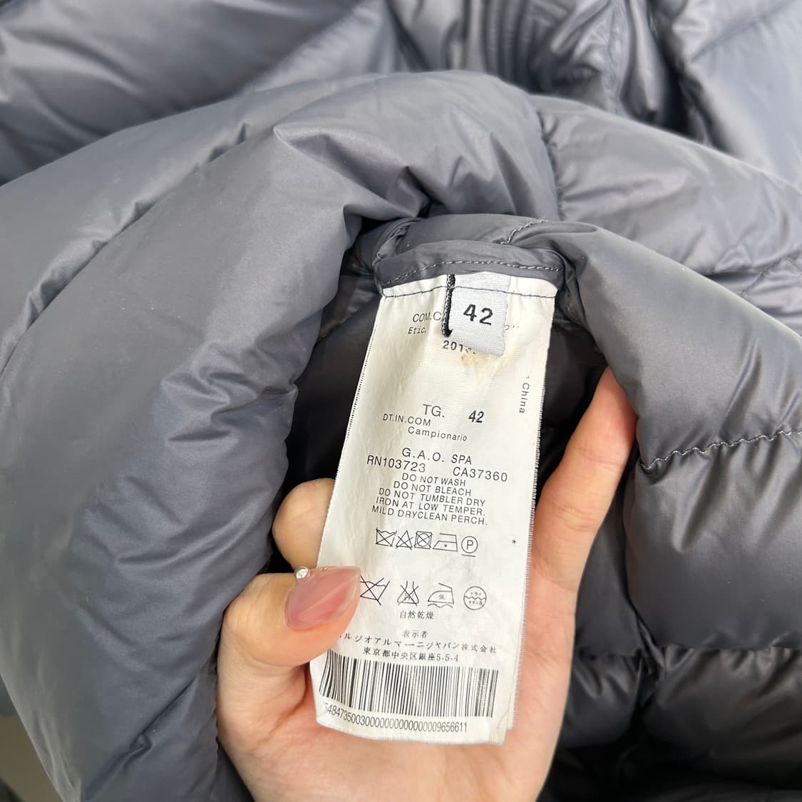 아르마니꼴레지오니 여성 거위털 패딩 42사이즈(95정도) 상품이미지4