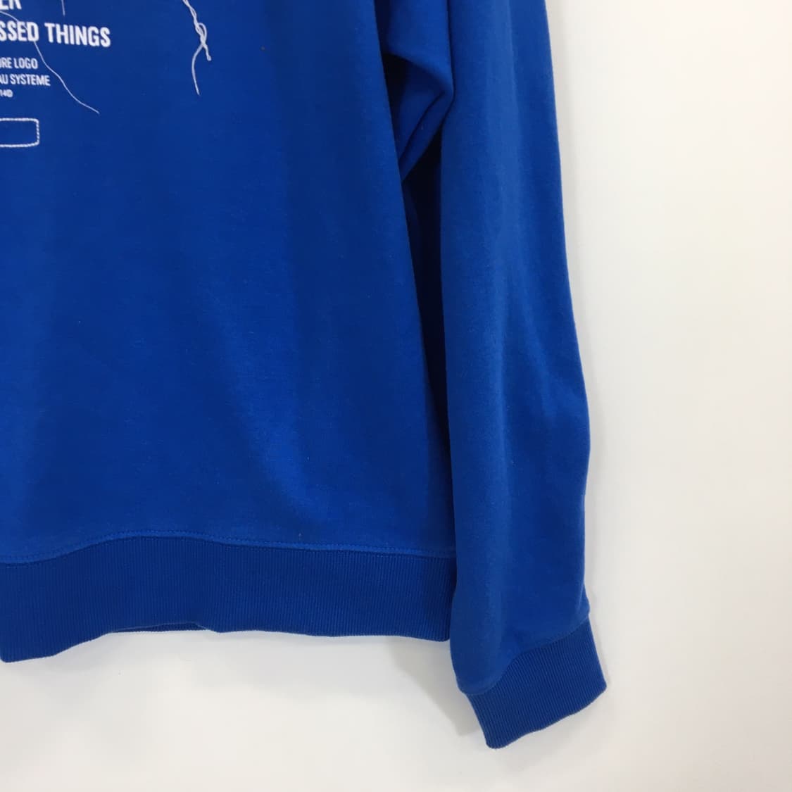 아더에러 블루 스컬처 맨투맨 A1  상품이미지3