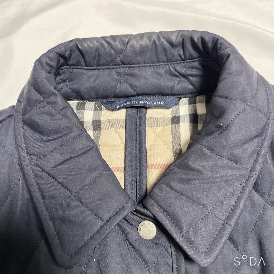 버버리 퀼팅 자켓 네이비 상품이미지3