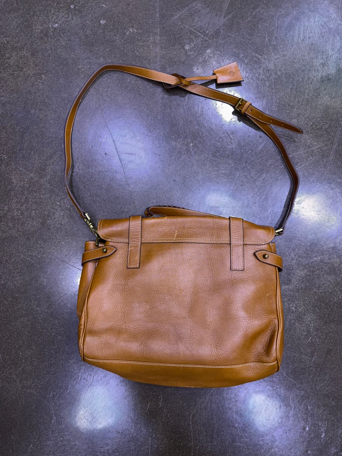 멀버리 알렉사 오버사이즈 사첼백 크로스 브라운 가방 상품이미지2