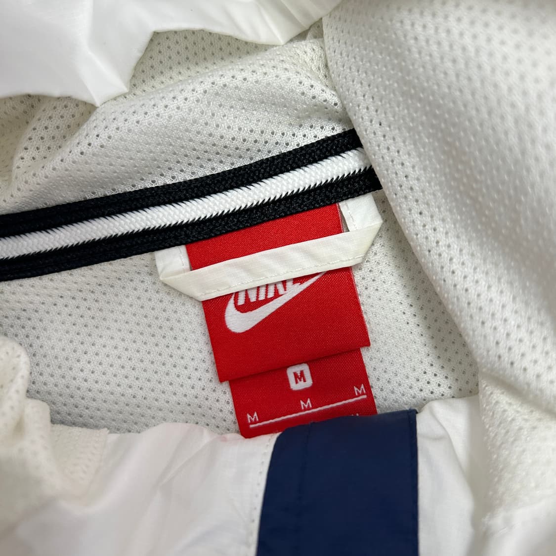 나이키 토트넘 윈드러너(M) 상품이미지2