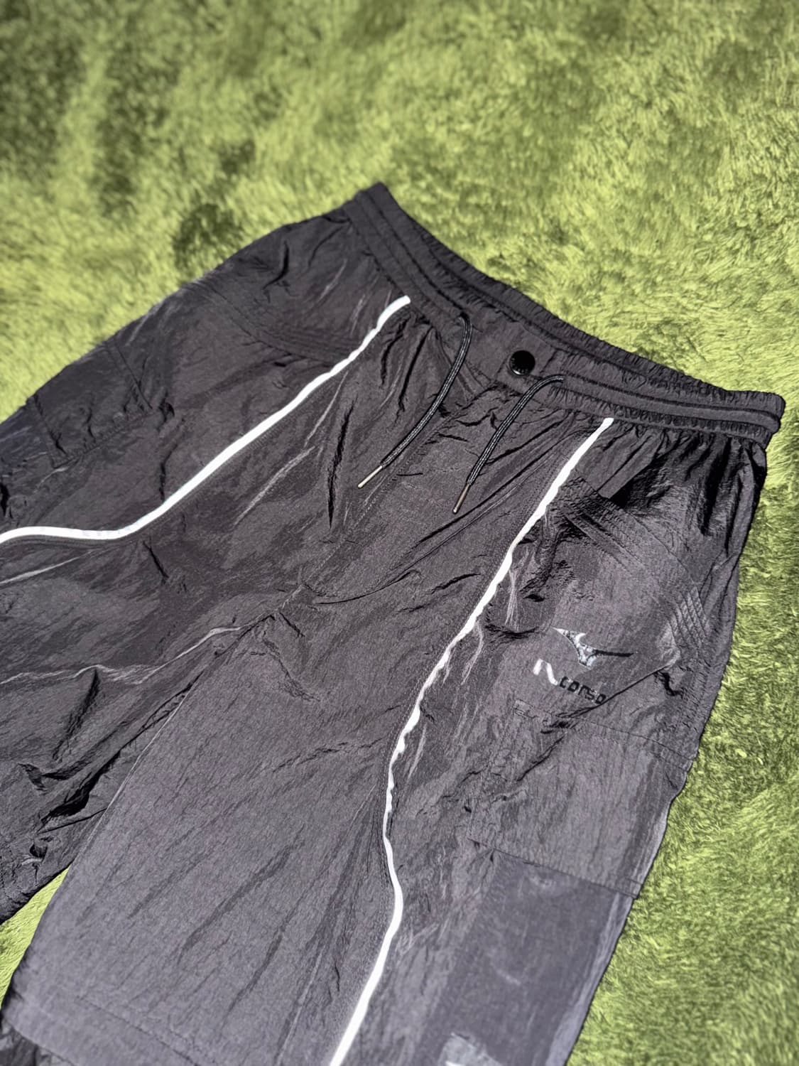 [S] 미즈노 X 일꼬르소 디테처블 라이트웨이트 카고 팬츠 블랙 상품이미지3