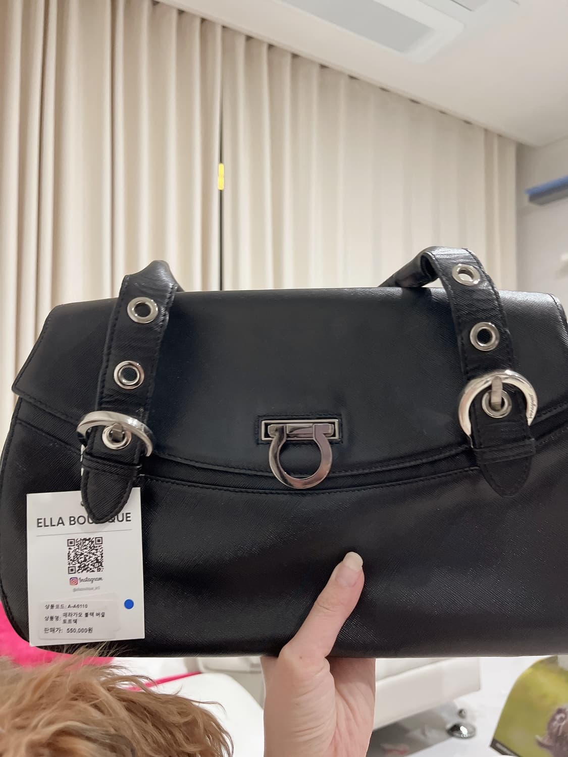 페라가모 검정개뱅 상품이미지1