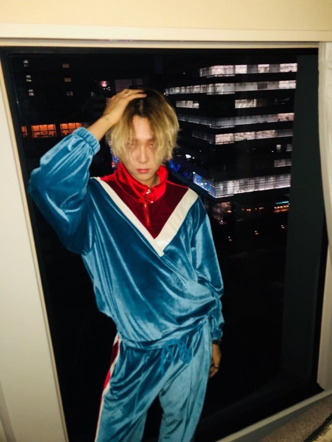 클럿스튜디오 벨벳 트레이닝 셋업 스카이블루 상품이미지1