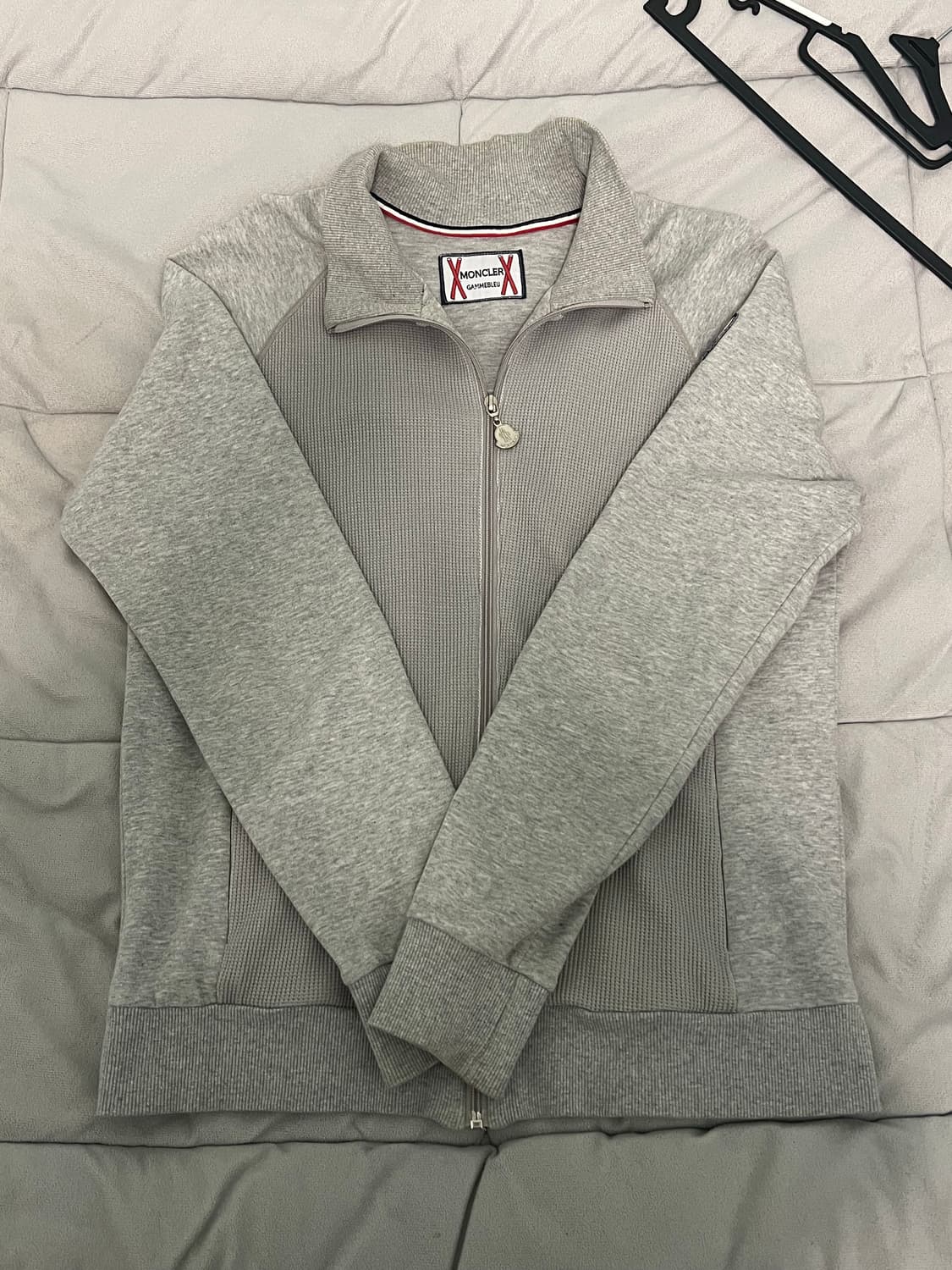 몽클레어 감마블루 니트 집업 상품이미지2