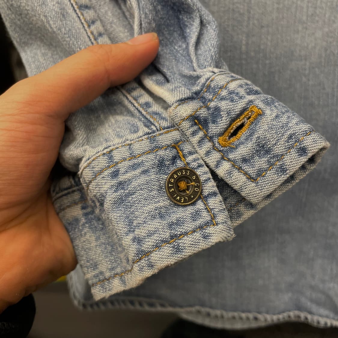 리바이스 레드 탭 클래식 포켓 데님 셔츠 상품이미지5