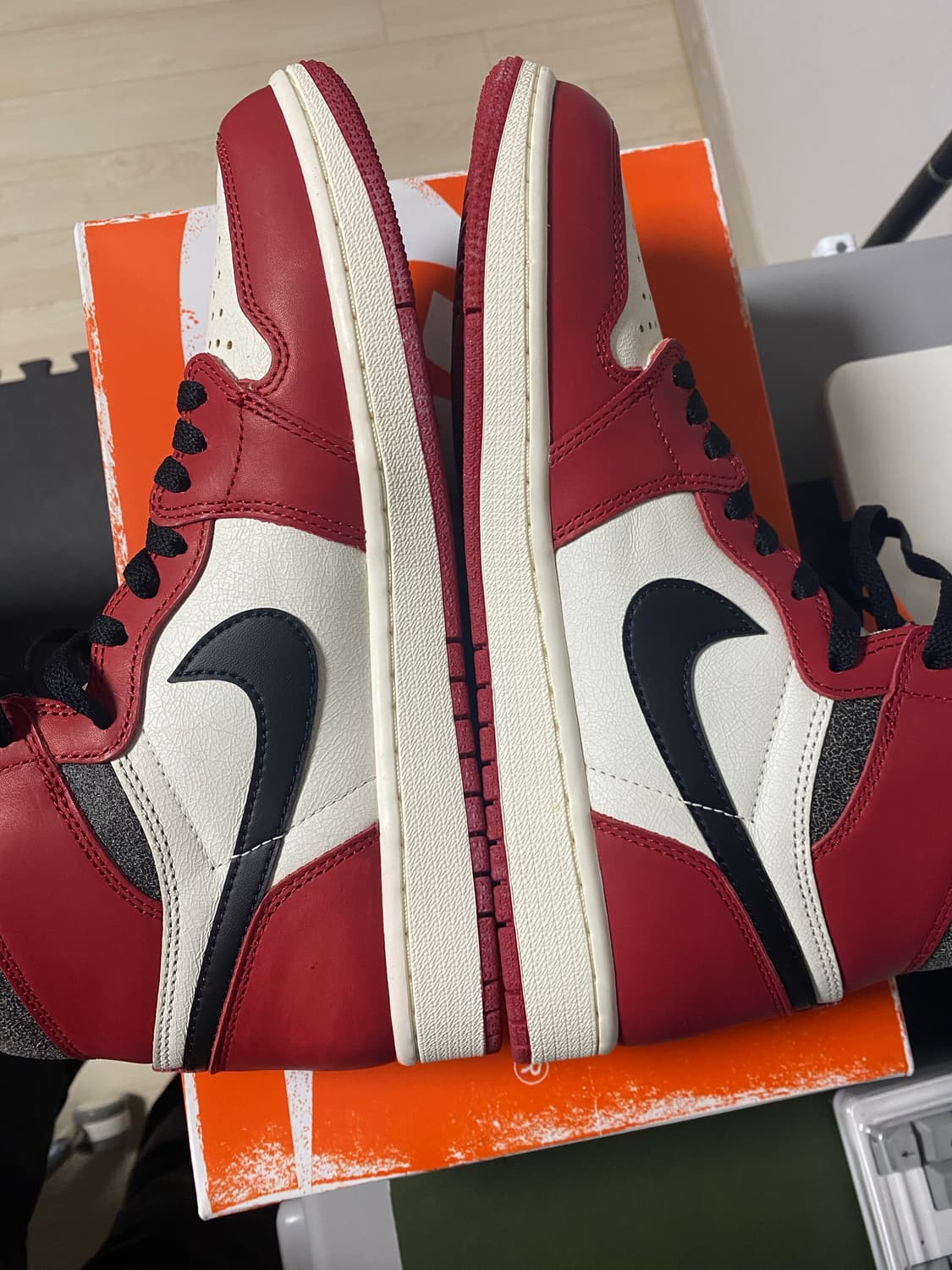 나이키 에어조던1 하이 레트로 시카고 2022 새상품 275 상품이미지3