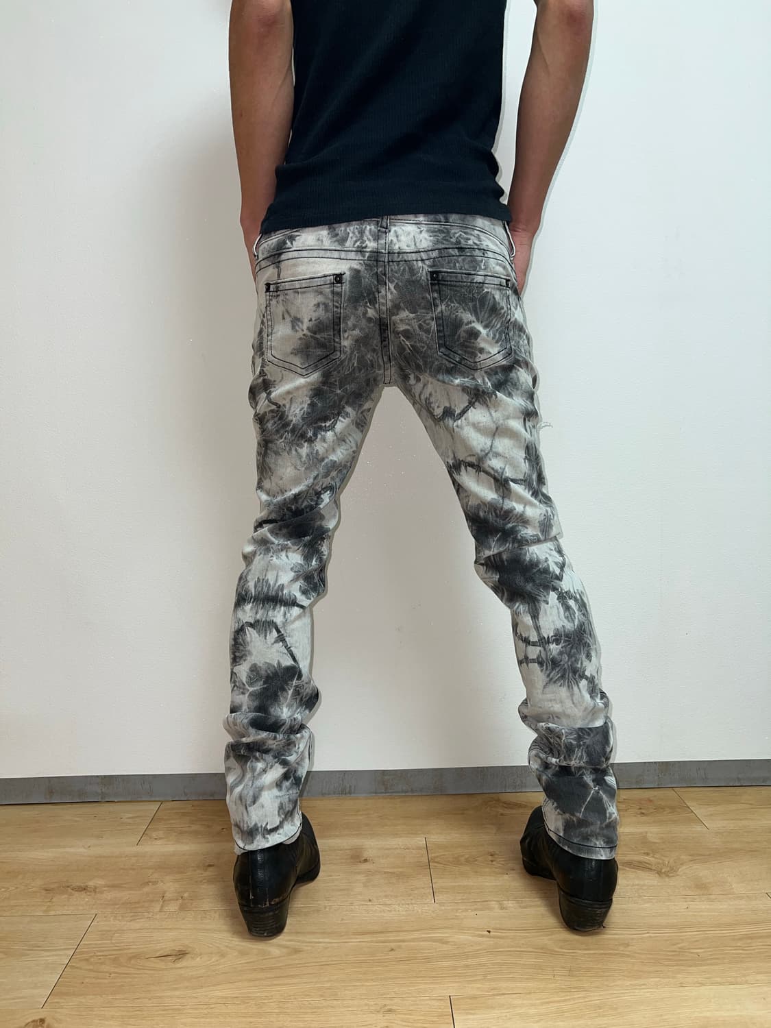 Dosch Washed Distressed Denim 상품이미지3